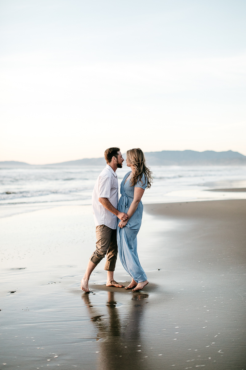fort-funston-engagement-session-sunset-fun-beach-session-37