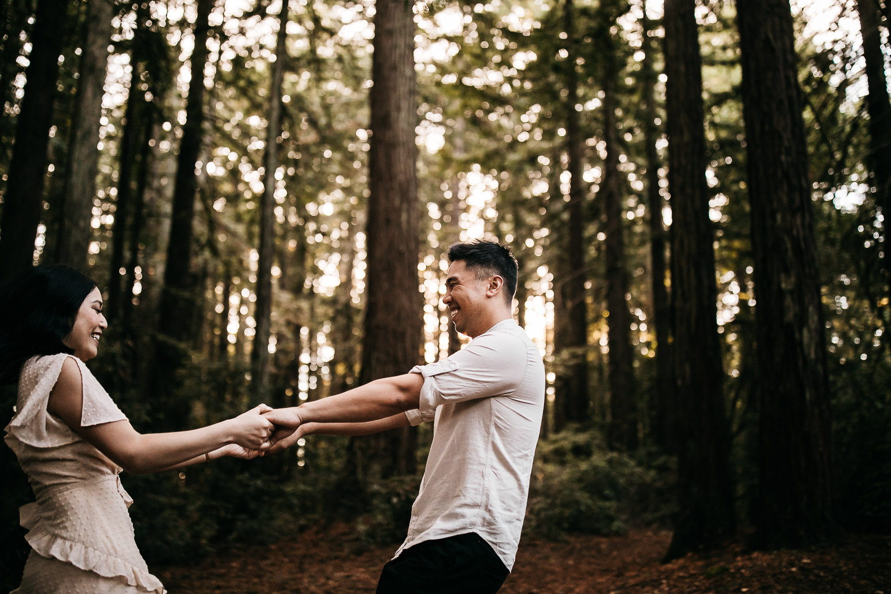 oakland-redwoods-fall-golden-light-engagement-session-13