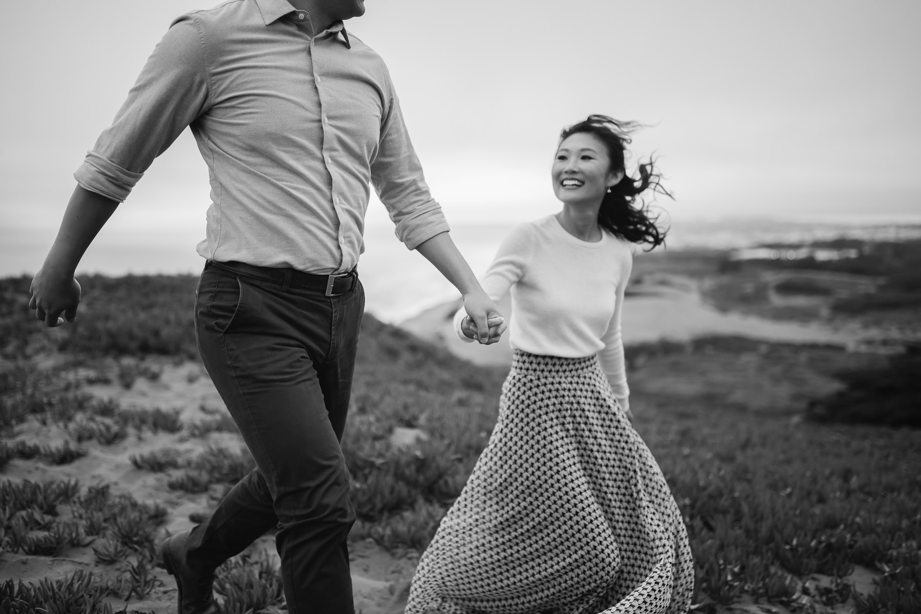 fort-funston-gloomy-fall-engagement-session-30