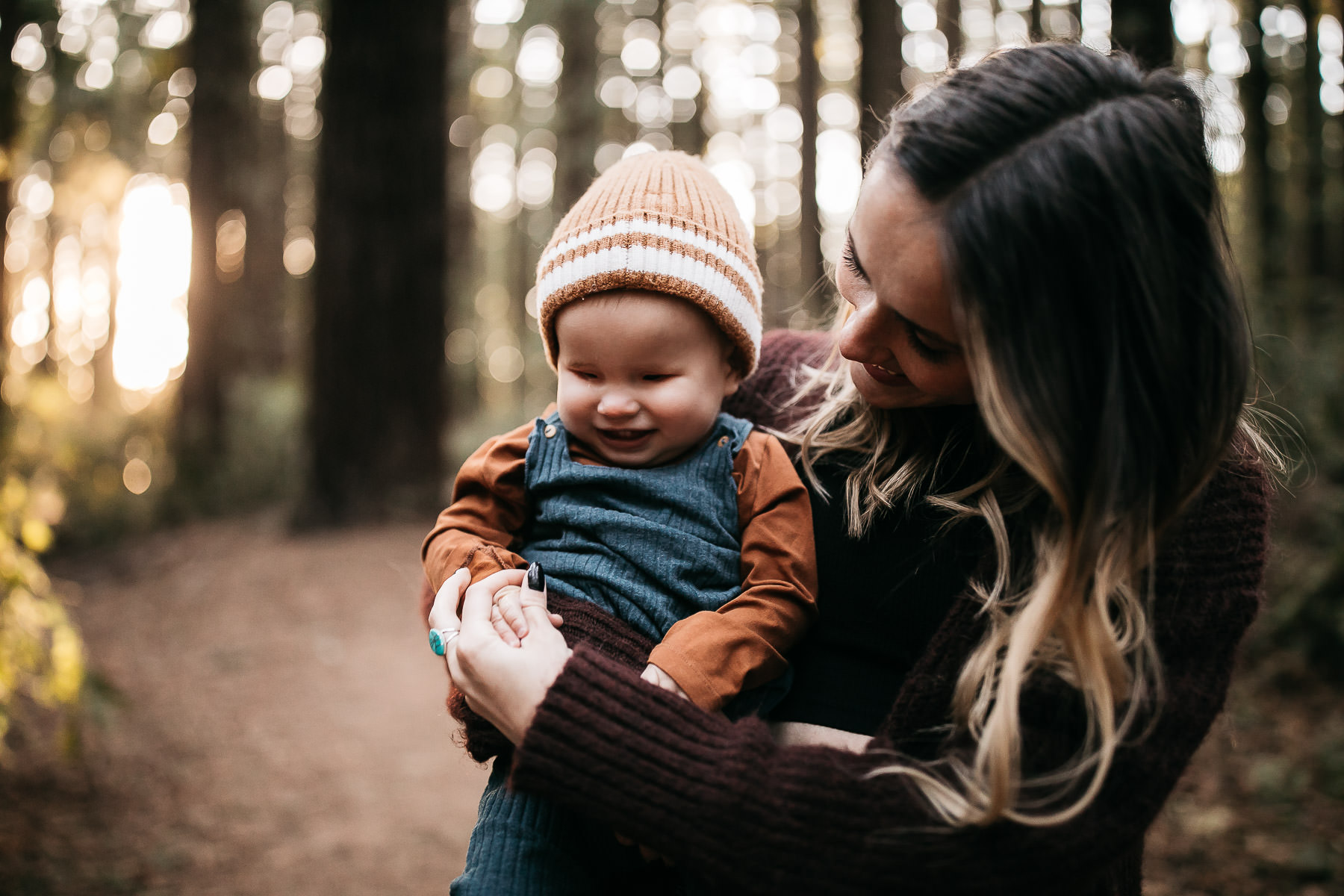 oakland-redwood-family-fall-session-joaquin-miller-park-37