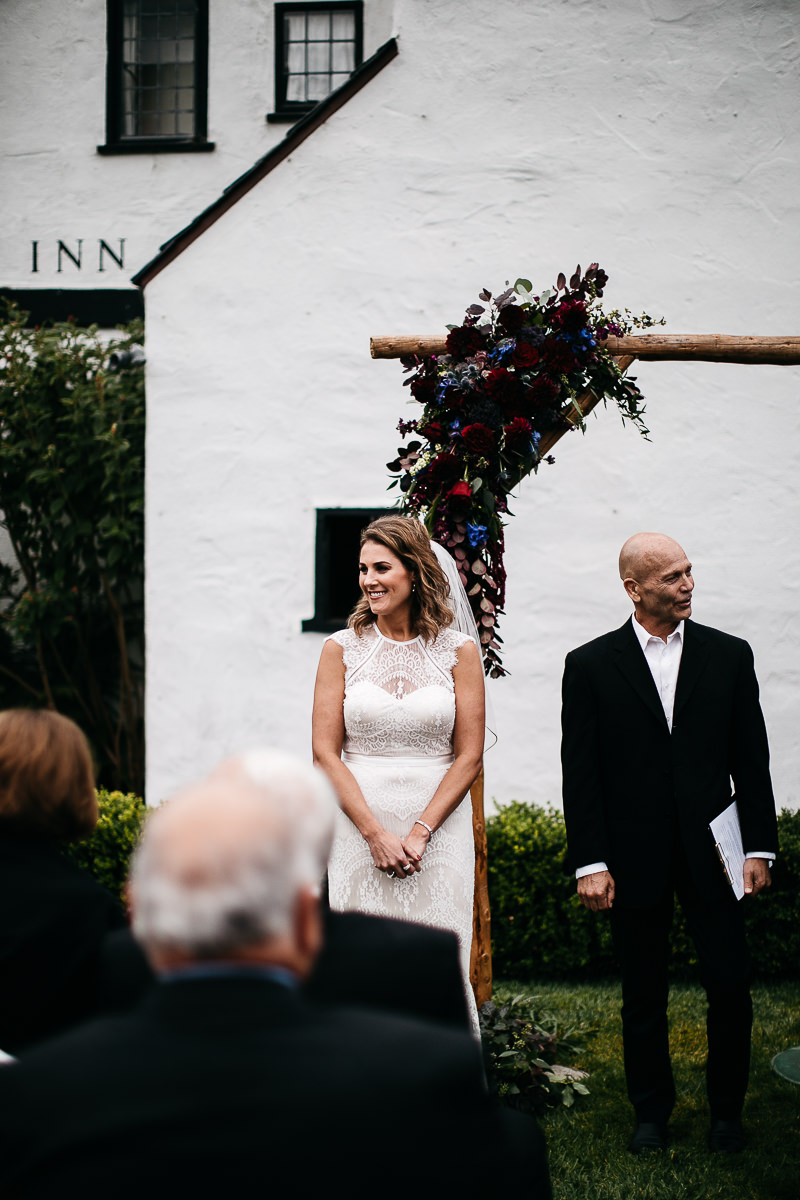 muir-beach-pelican-inn-foggy-wedding-48