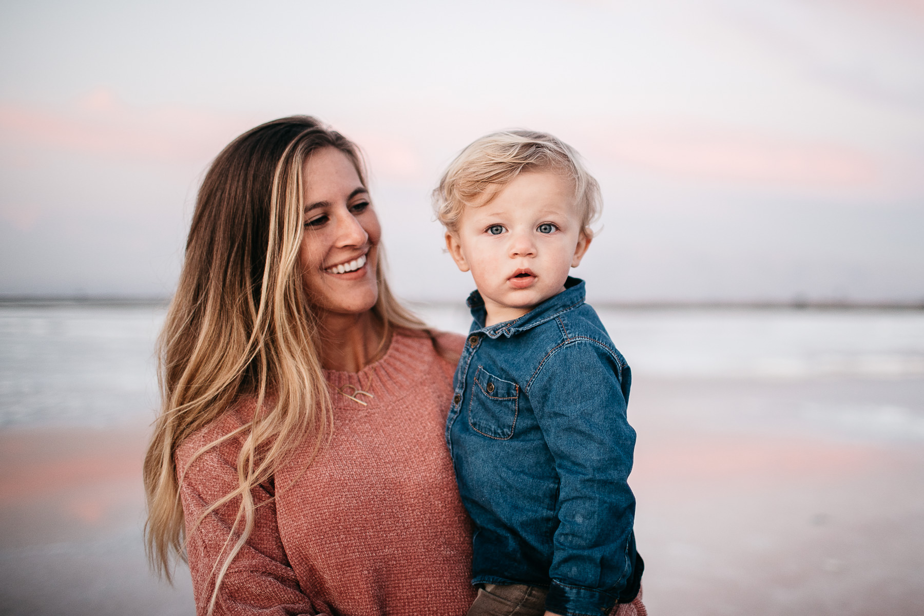 san-jose-ca-salt-flats-sunset-family-lifestyle-session-31