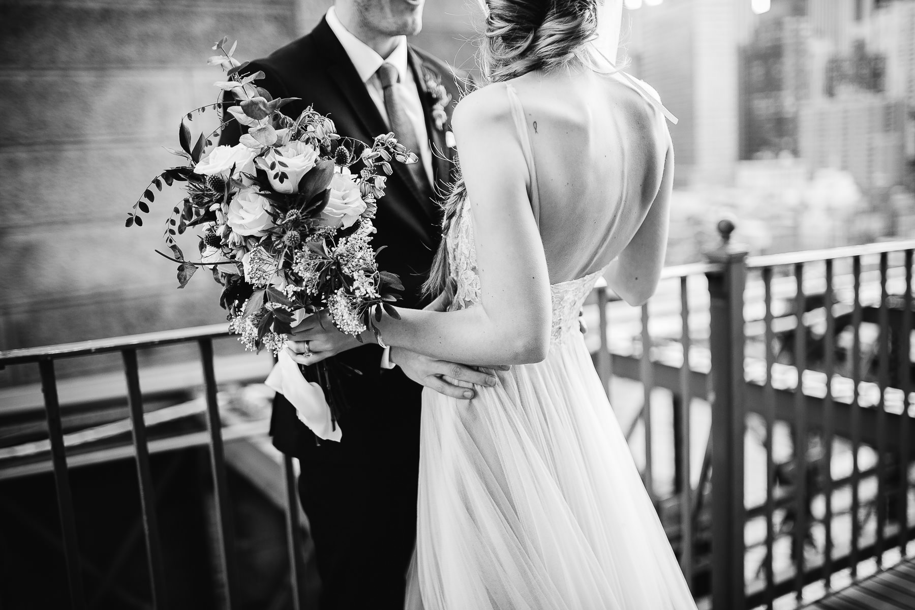 nyc-bhldn-stylized-brooklyn-bridge-elopement-32