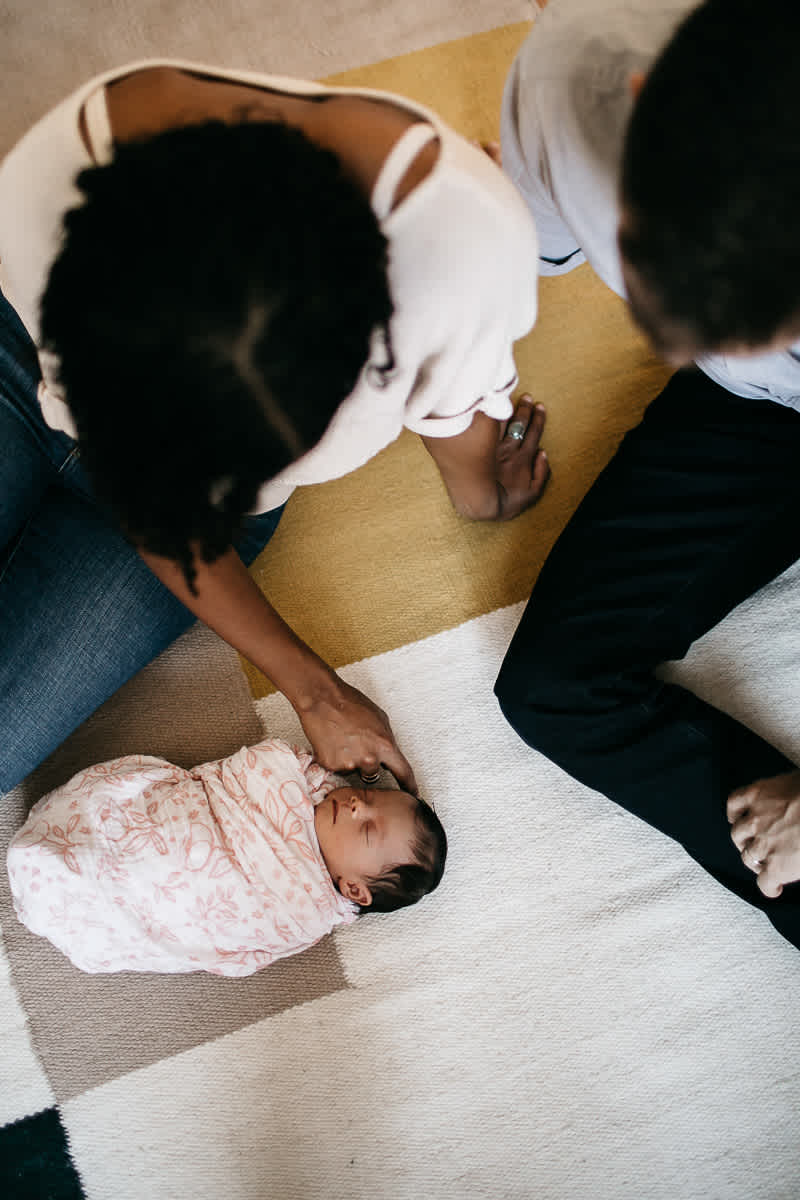 san-francisco-in-home-lifestyle-newborn-session-27