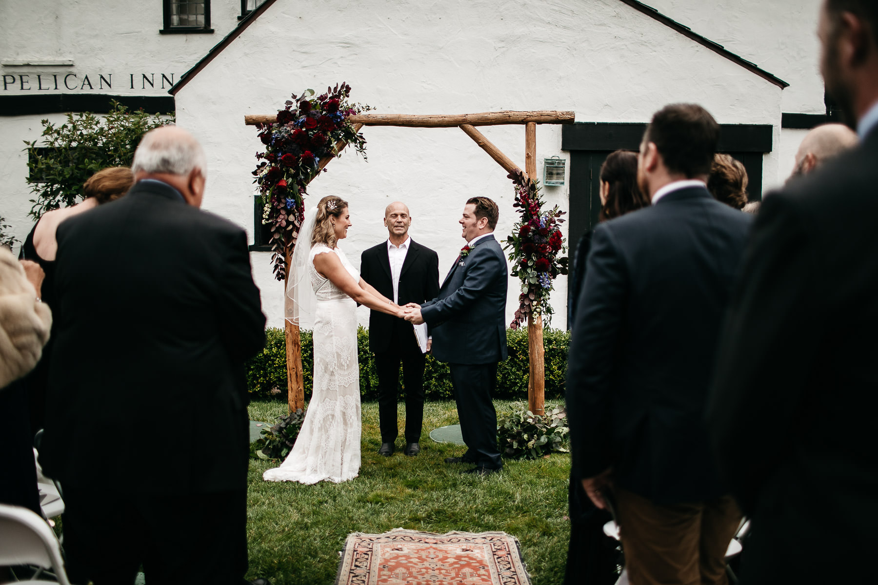 muir-beach-pelican-inn-foggy-wedding-41