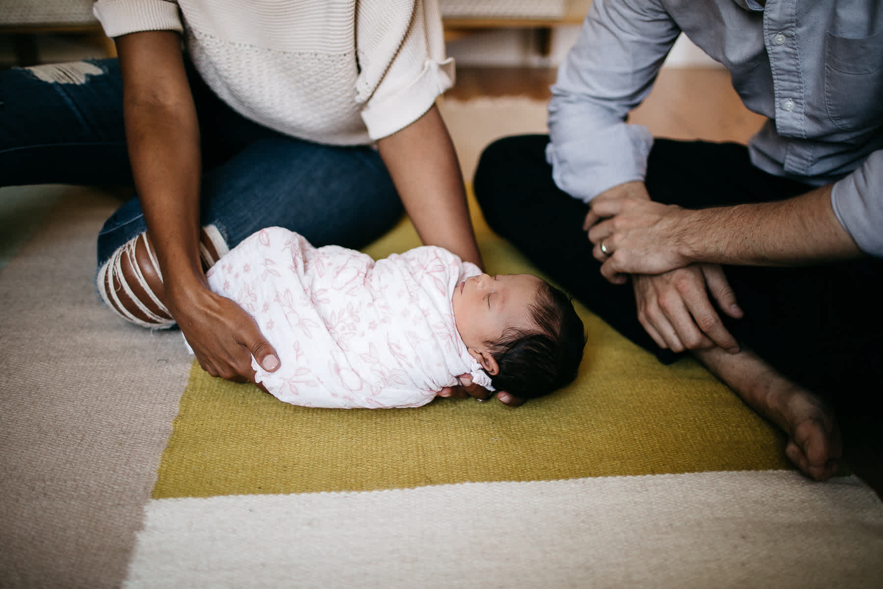 san-francisco-in-home-lifestyle-newborn-session-32