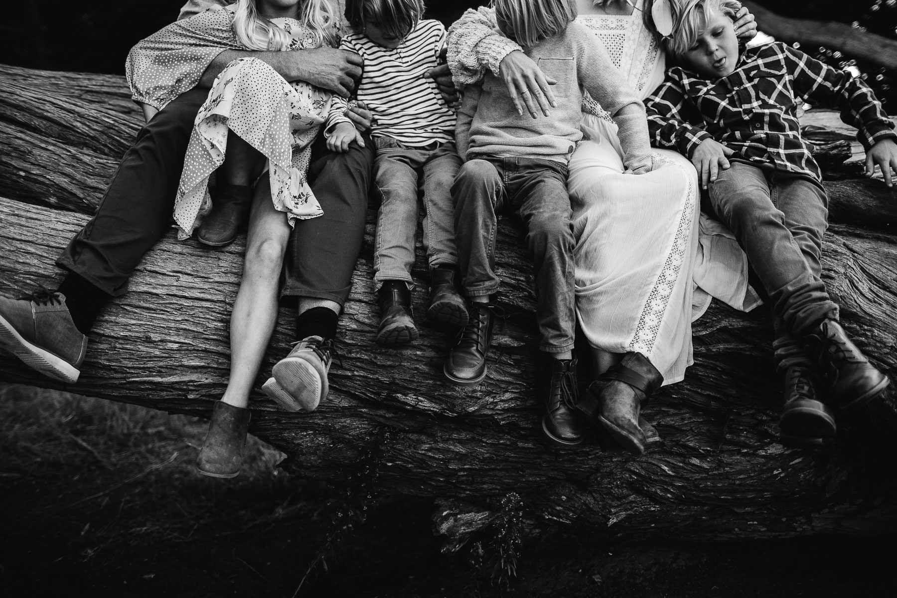 half-moon-bay-golden-cliffside-family-session-41