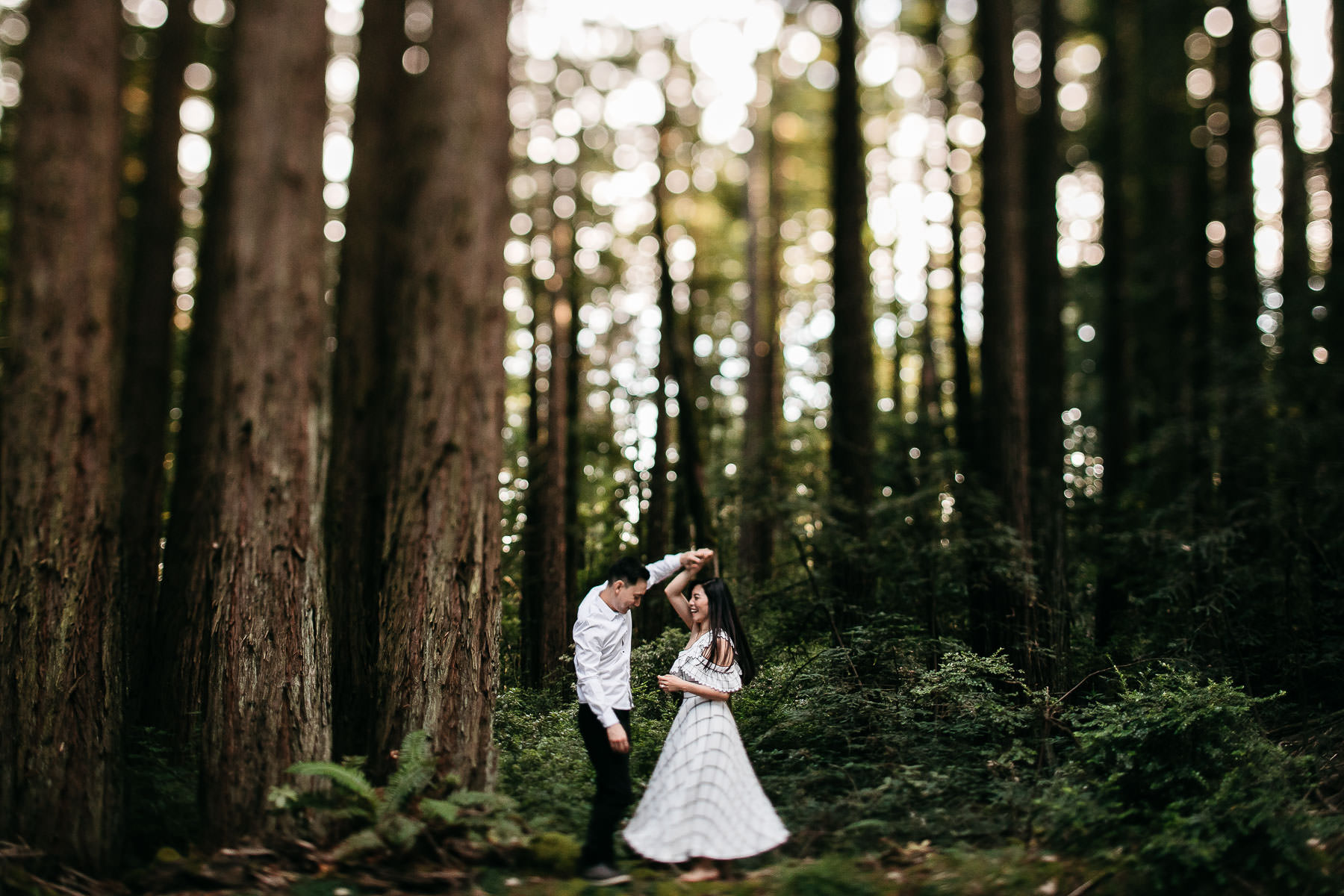 stinson-beach-muir-woods-sf-fun-quirky-engagement-session-9