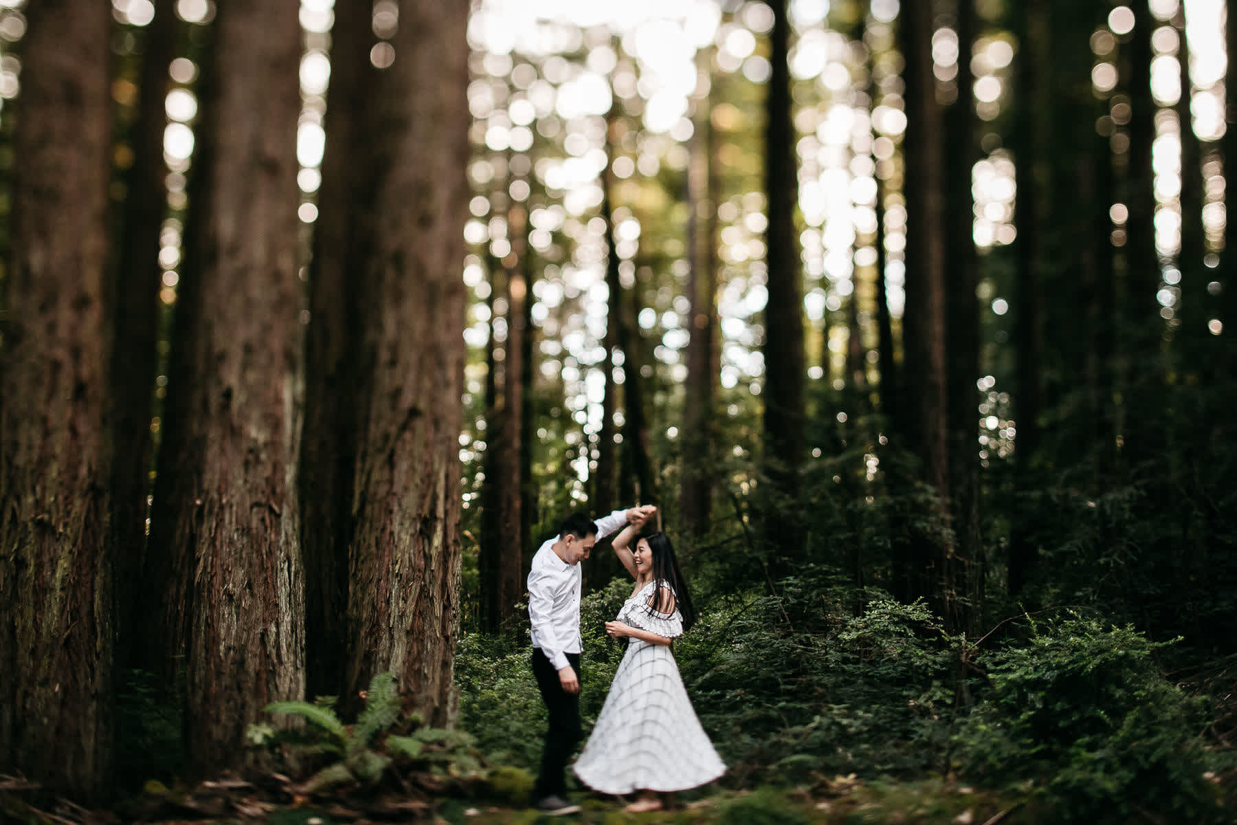 stinson-beach-muir-woods-sf-fun-quirky-engagement-session-9