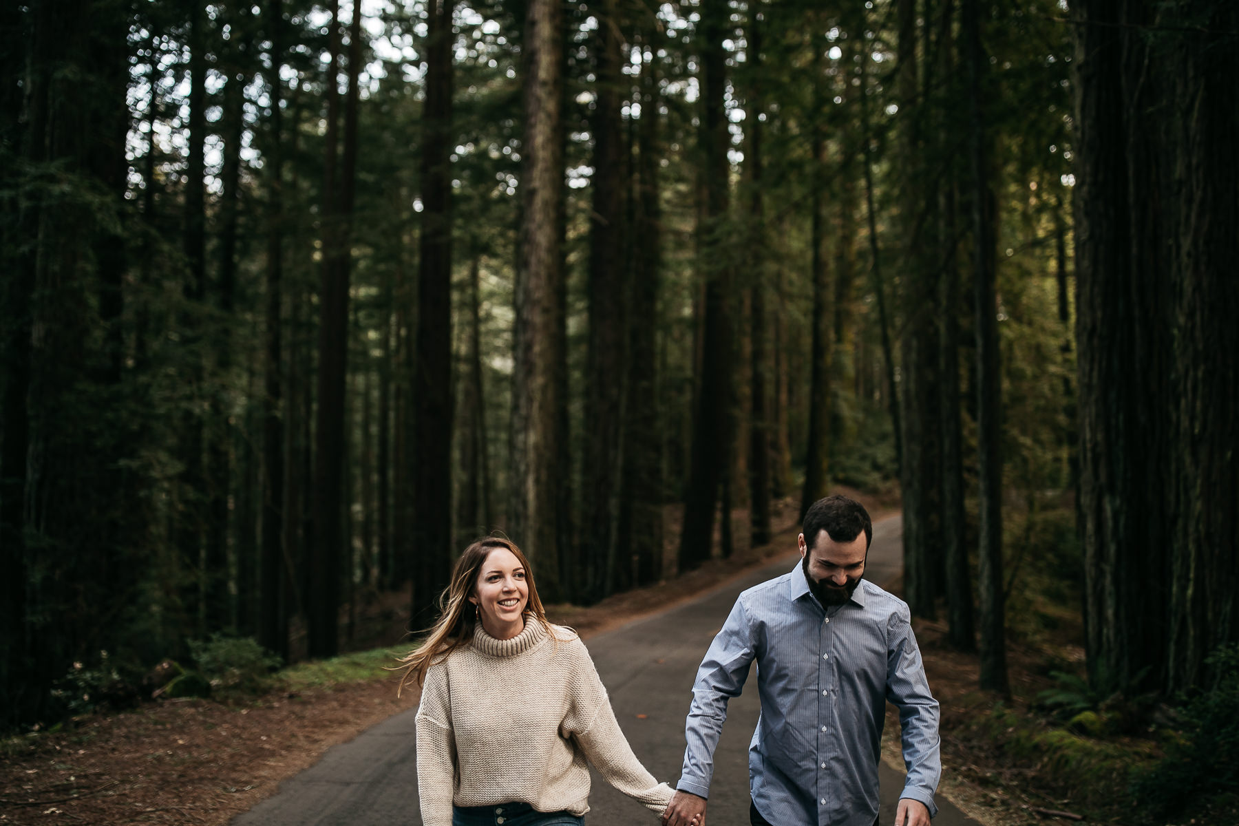 mt-tam-foggy-winter-engagement-session-australian-shepherd-puppy-14