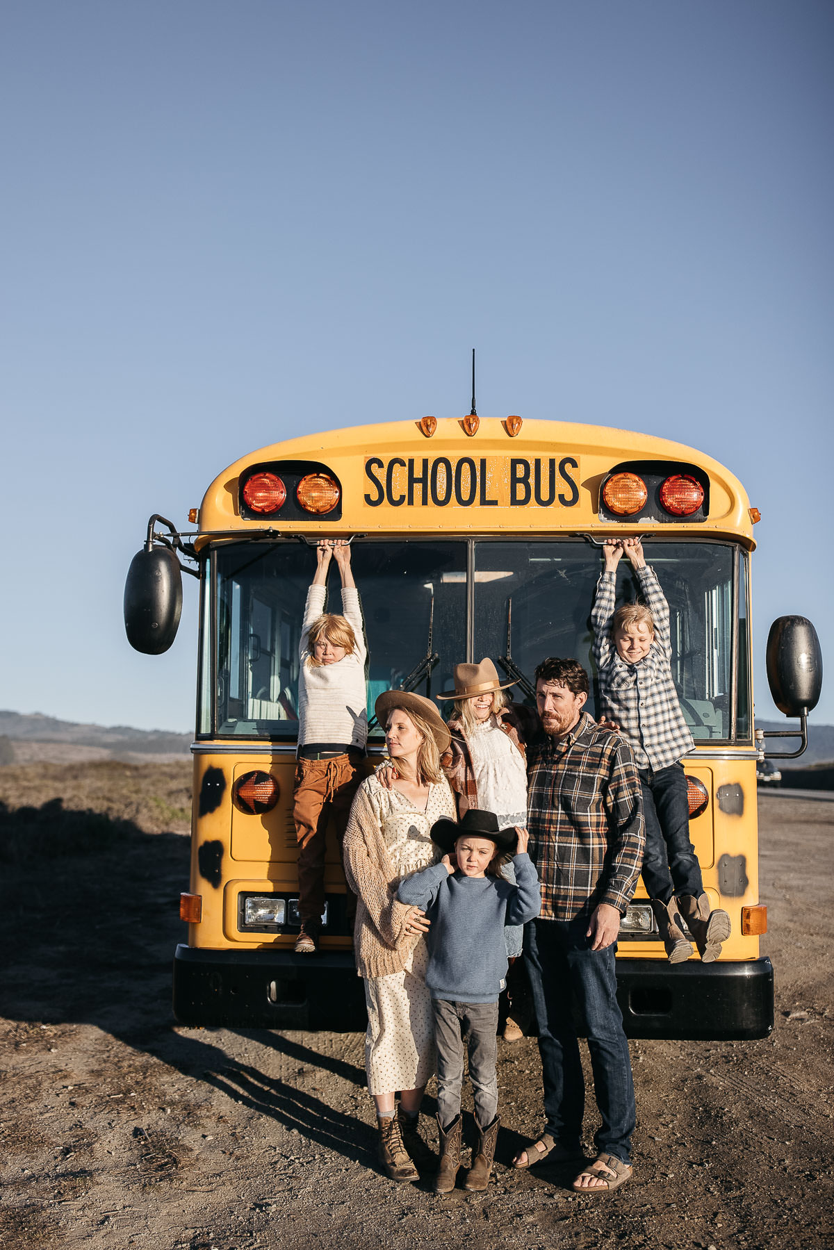 pescadero-beach-school-bus-lifestyle-sunset-family-session-13