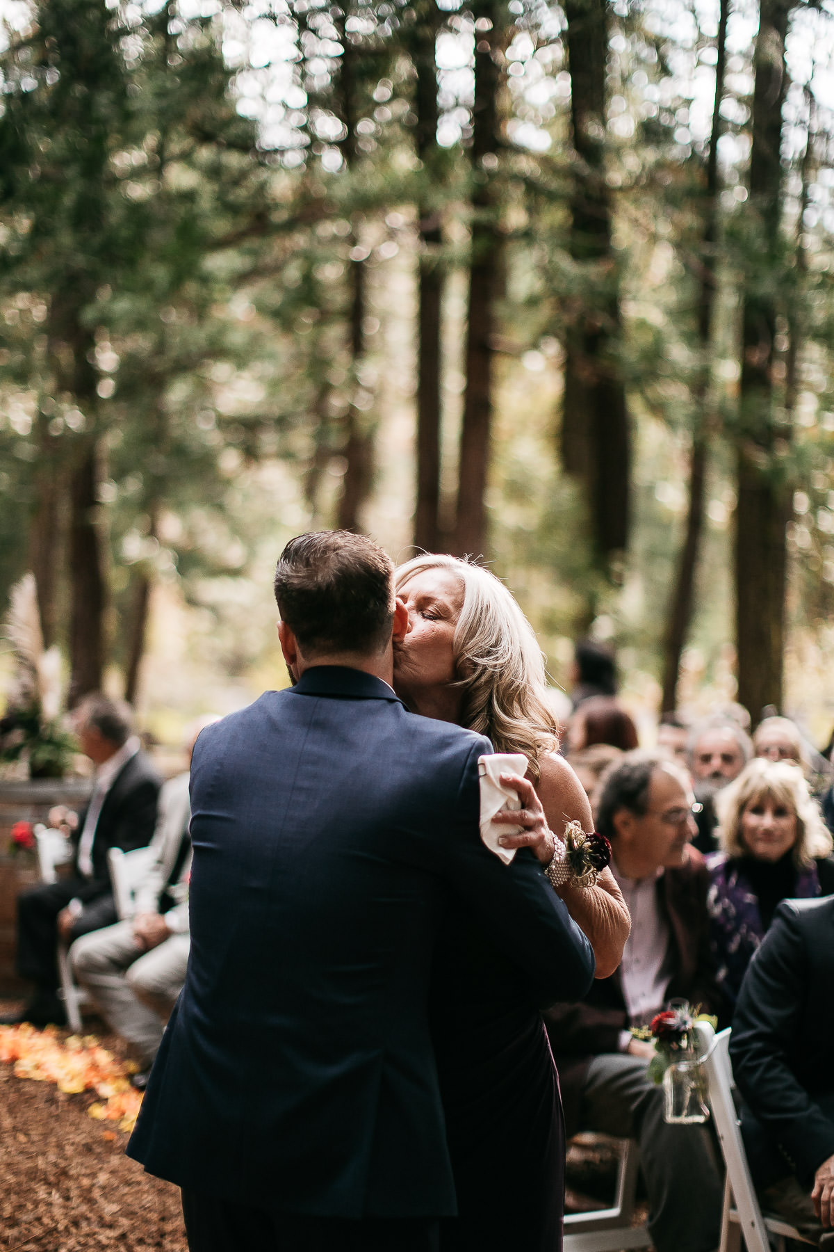 twenty-mile-house-fall-rainy-wedding-27