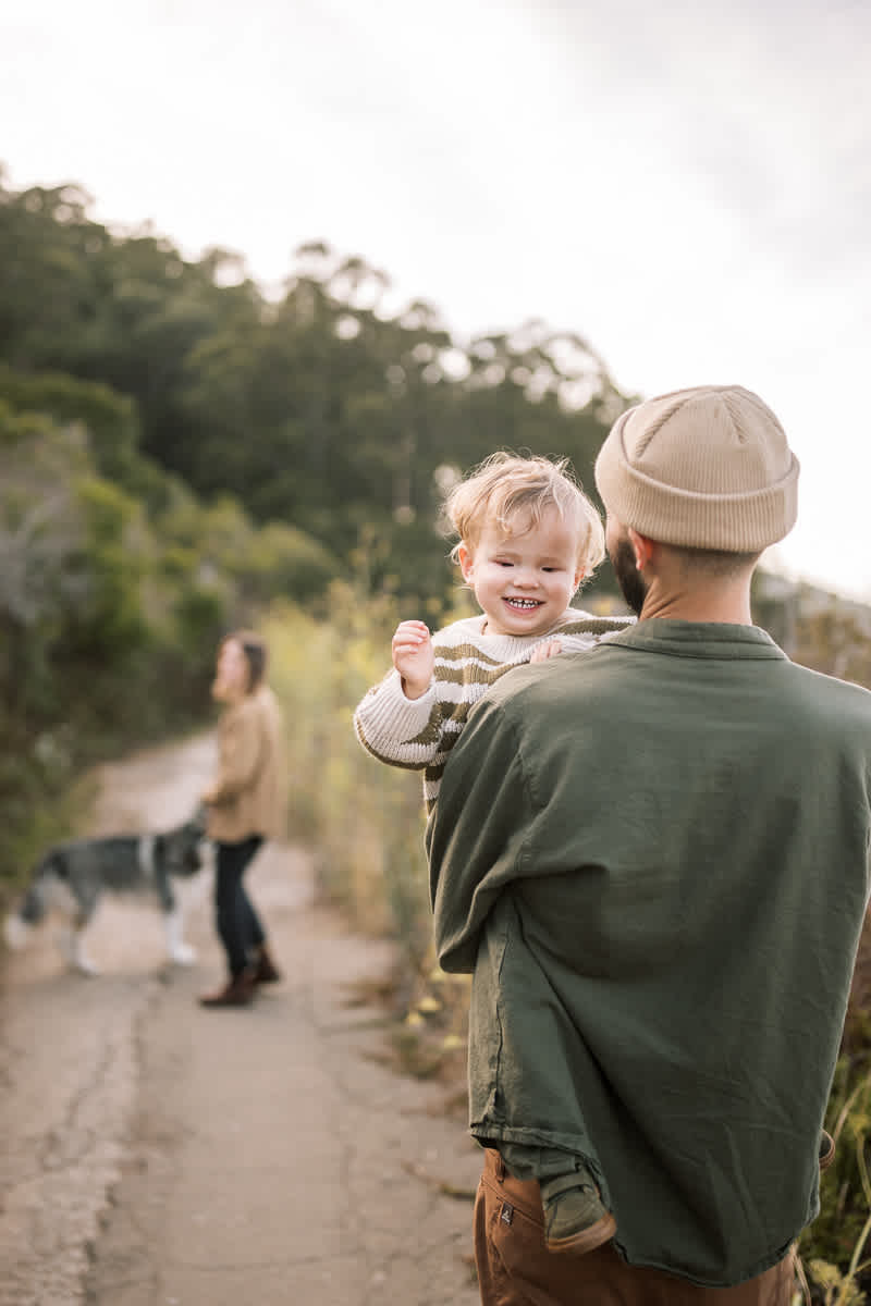 pacifica-eucalyptus-fall-family-lifestyle-session-20