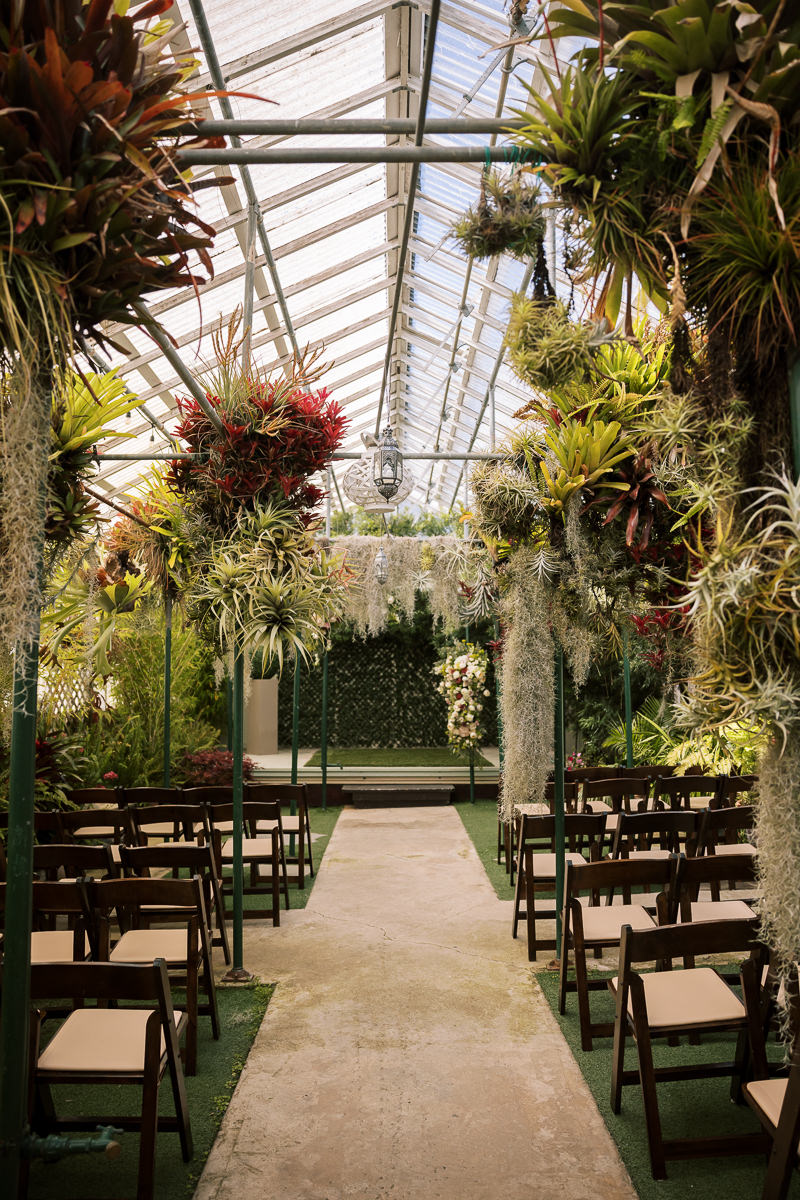 Pacifica-shelldance-orchid-gardens-summer-wedding-63