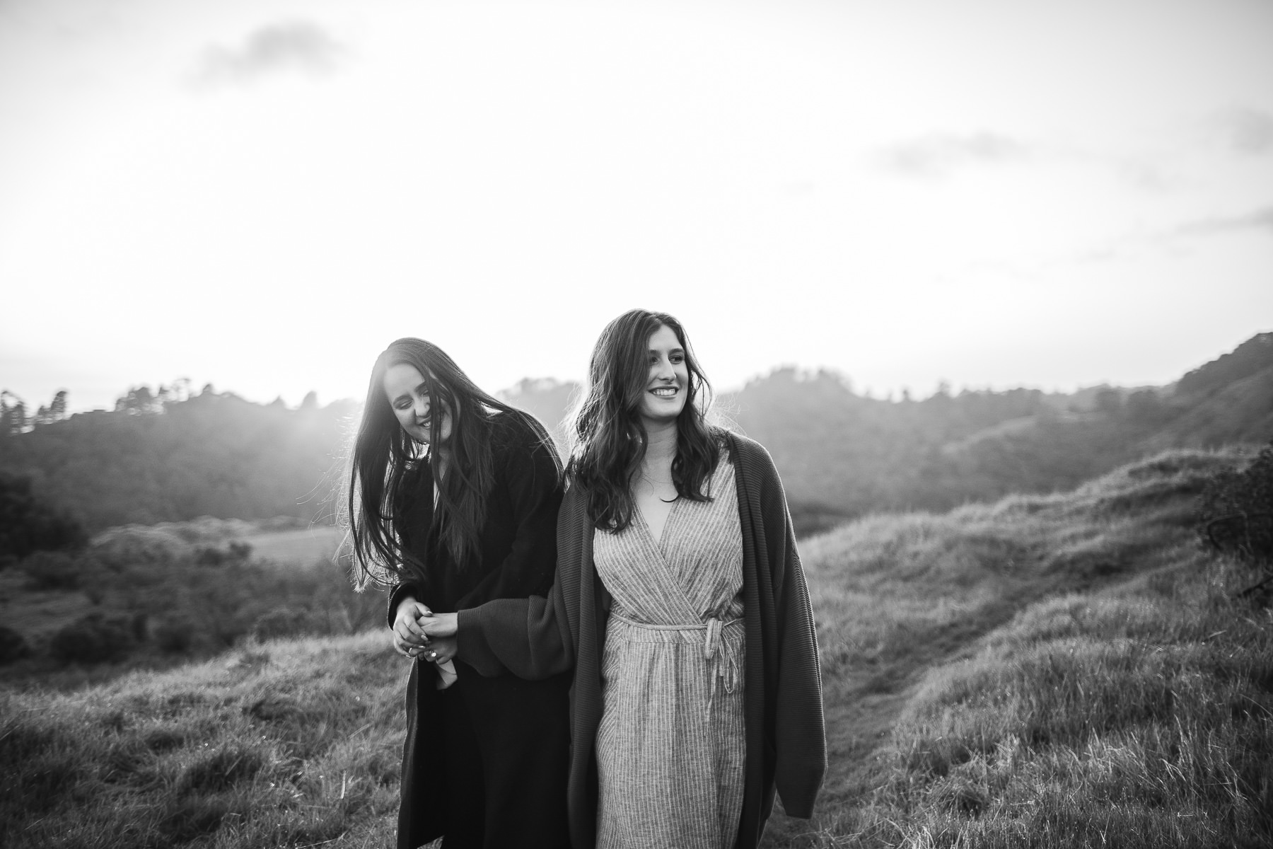 oakland-hills-sunset-engagement-golden-light-session-19