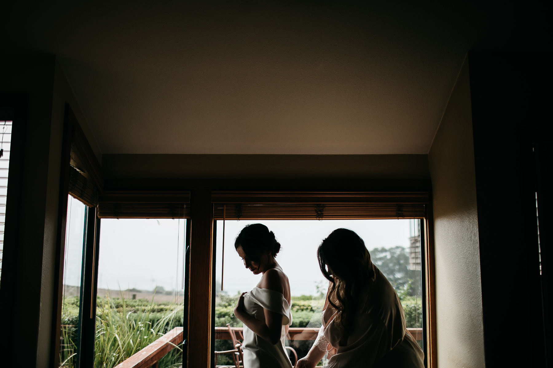 bodega-bay-secret-garden-gloomy-fall-wedding-16