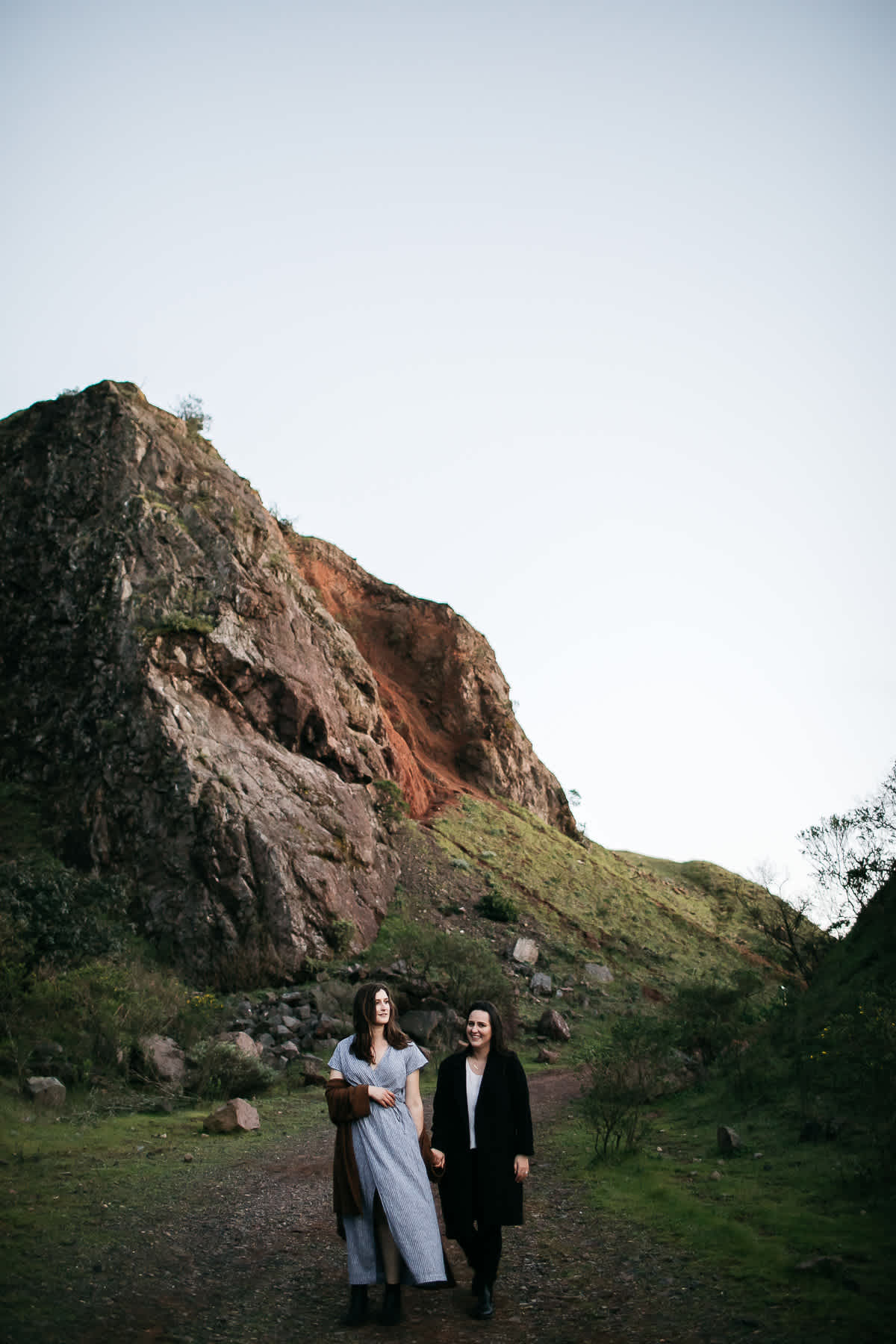 oakland-hills-sunset-engagement-golden-light-session-27