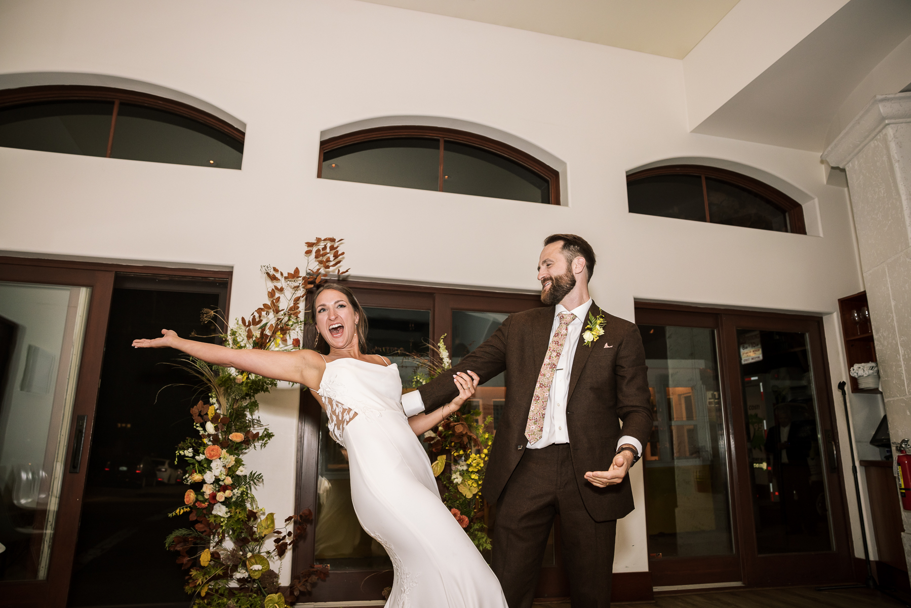 san-francisco-presidio-urban-wedding-trolley-ride-202