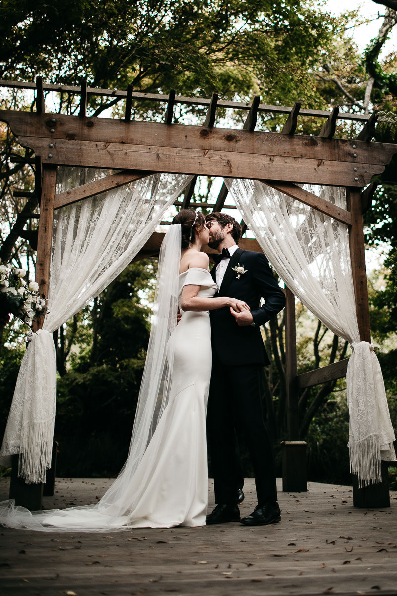 bodega-bay-secret-garden-gloomy-fall-wedding-81