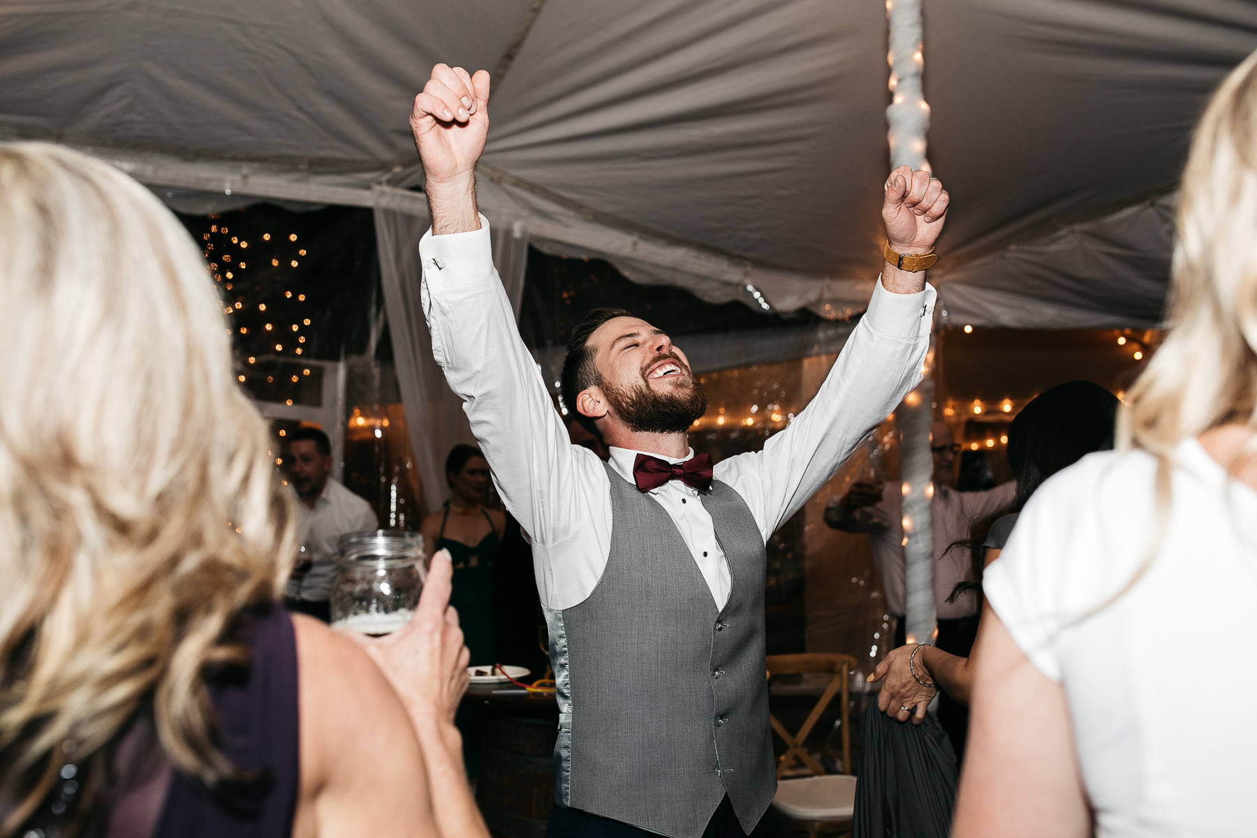 twenty-mile-house-fall-rainy-wedding-112