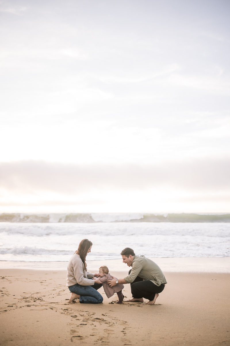 Half-moon-bay-golden-light-fall-beach-family-session-29