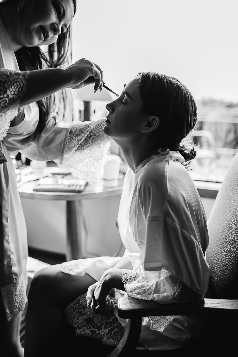 bodega-bay-secret-garden-gloomy-fall-wedding-11