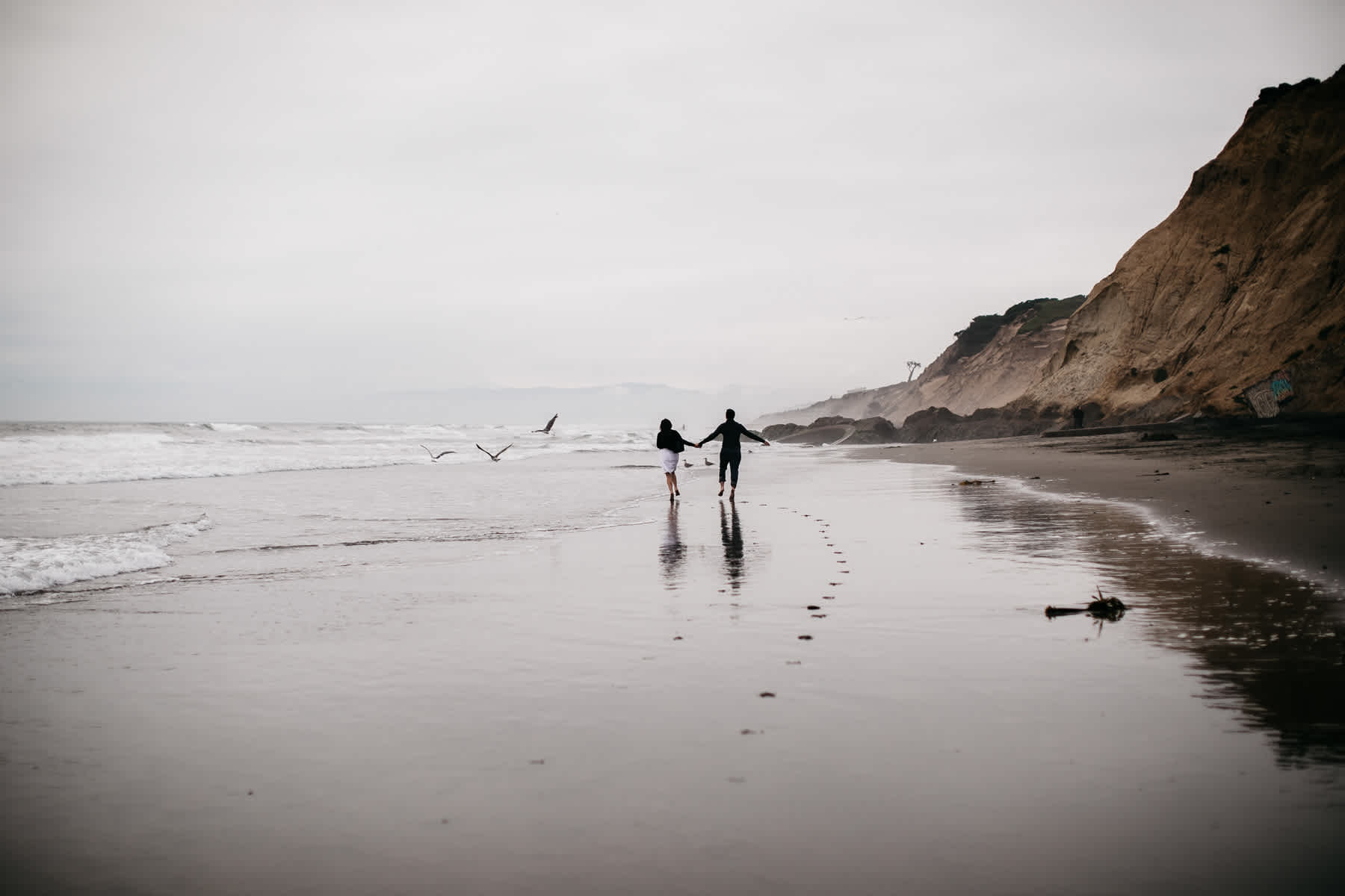 fort-funston-foggy-fun-beach-water-engagement-session-55