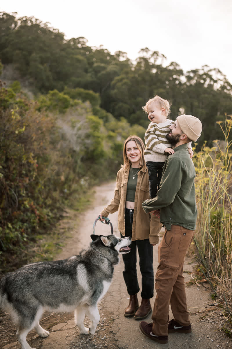 pacifica-eucalyptus-fall-family-lifestyle-session-22