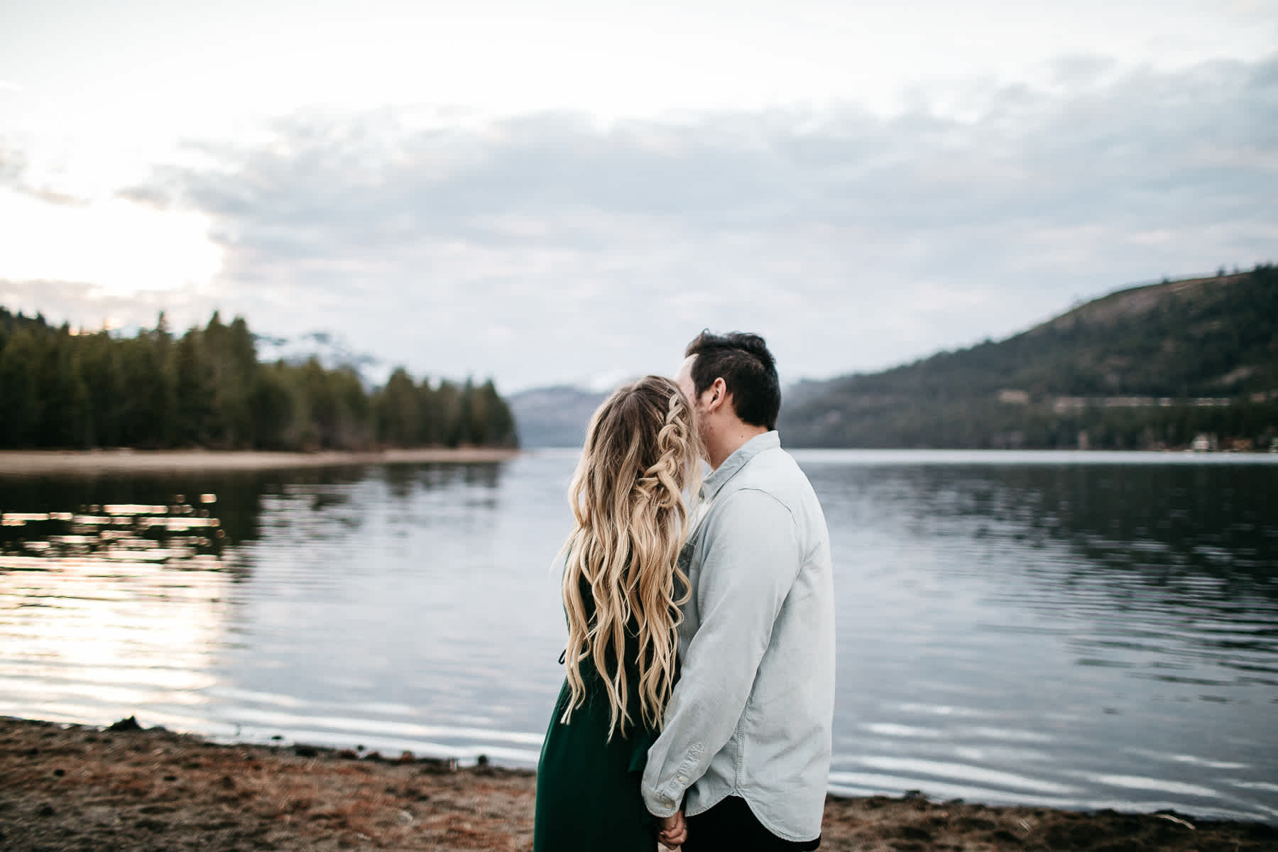 donner-lake-tahoe-national-forest-fall-engagement-session-35
