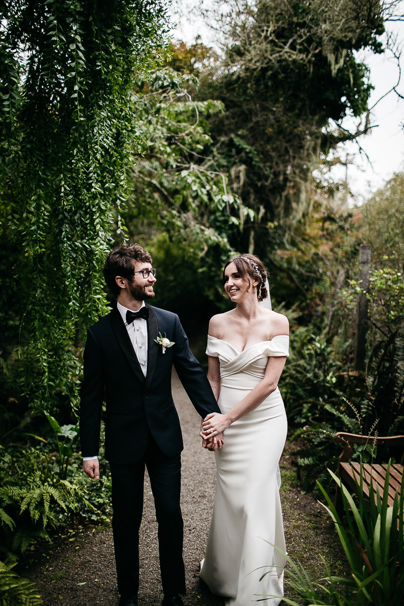 bodega-bay-secret-garden-gloomy-fall-wedding-96