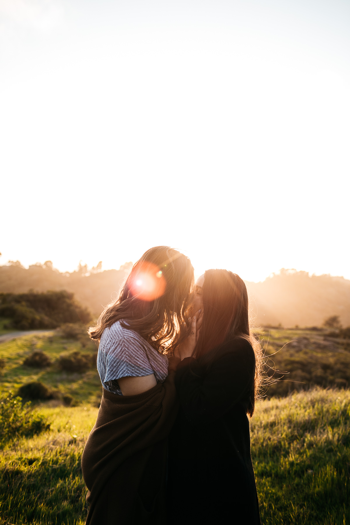 oakland-hills-sunset-engagement-golden-light-session-13