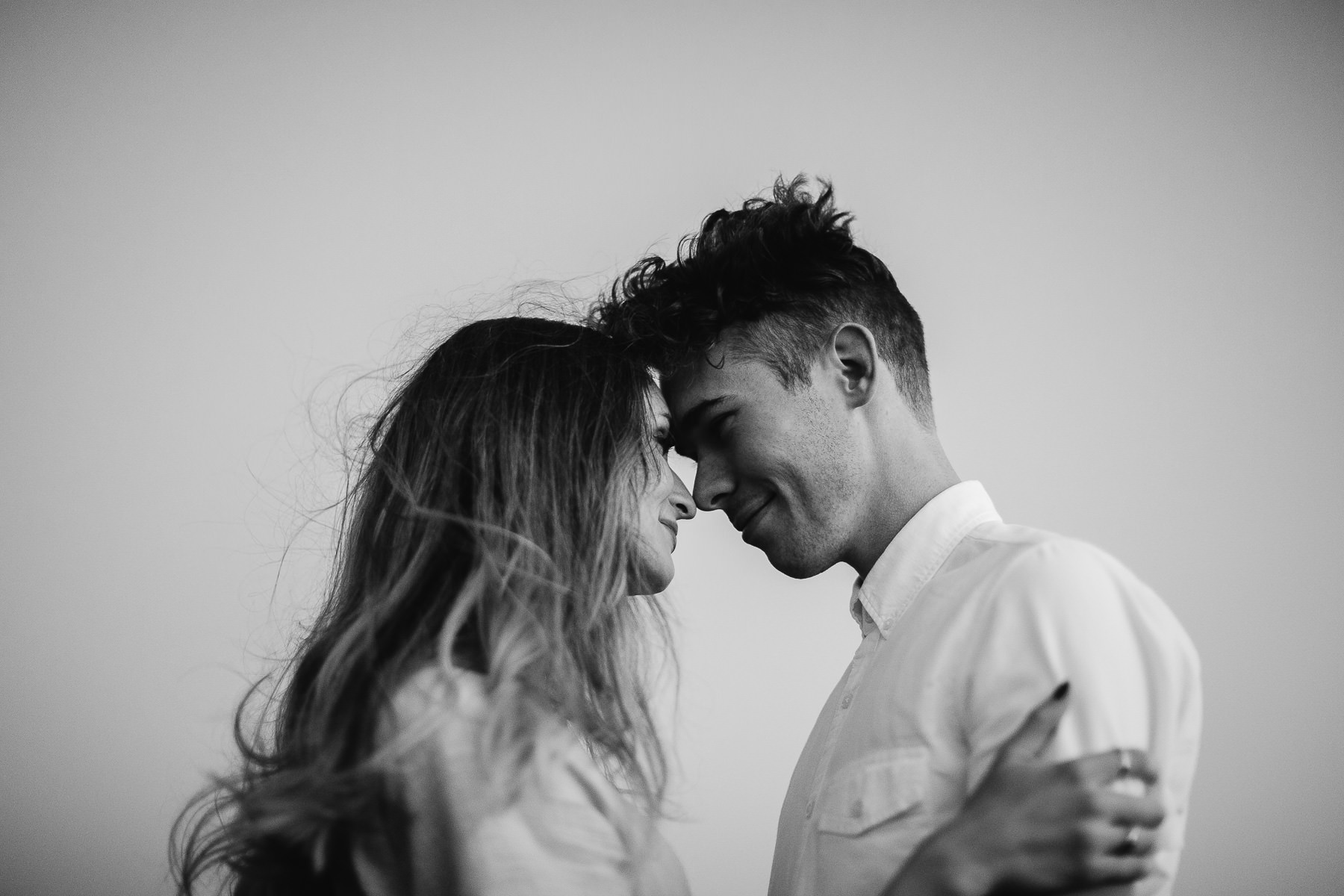 summer-san-francisco-lifestyle-coastal-engagement-session-55