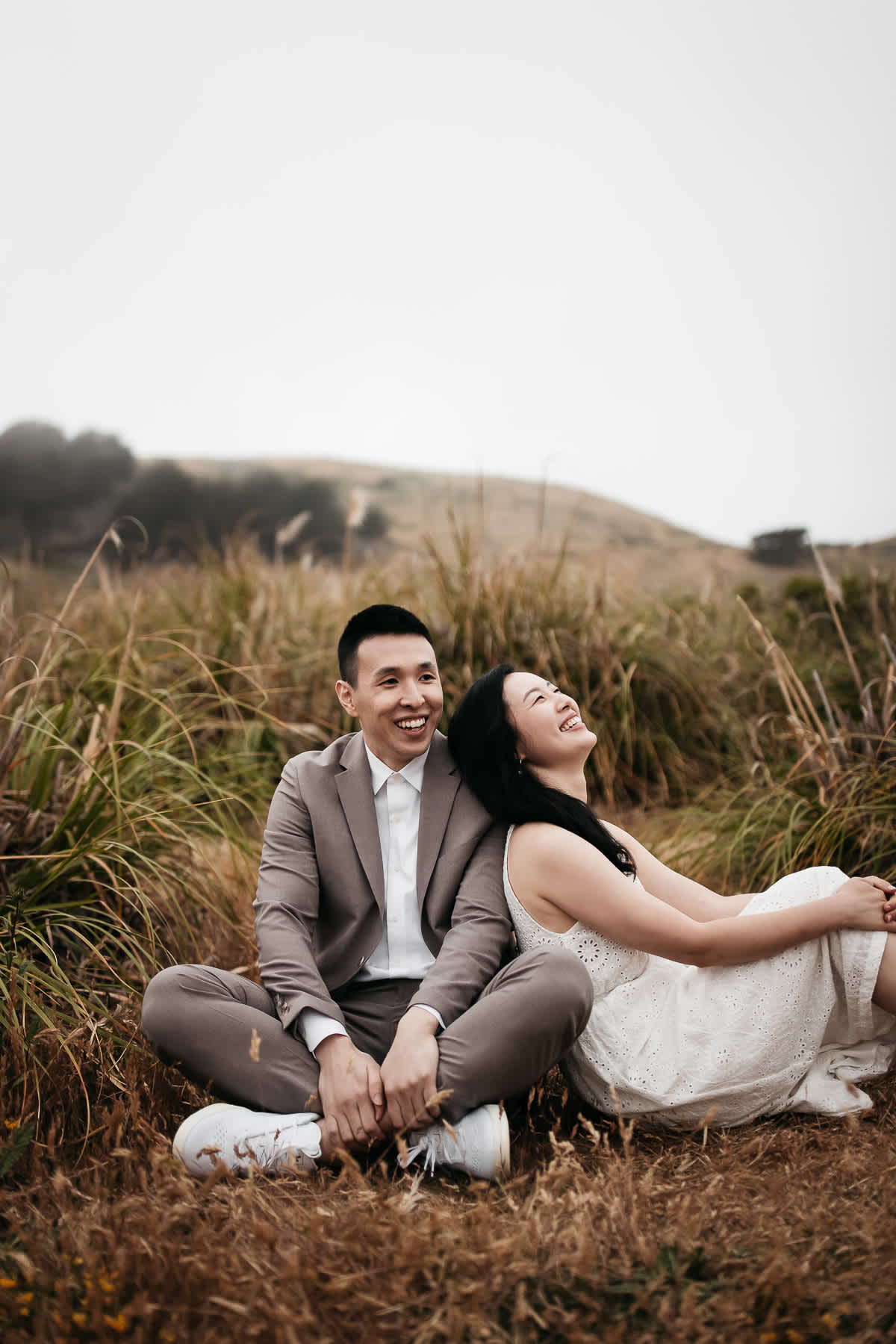 redwoods-coastal-pampas-grass-lifestyle-engagement-session-with-pups-46