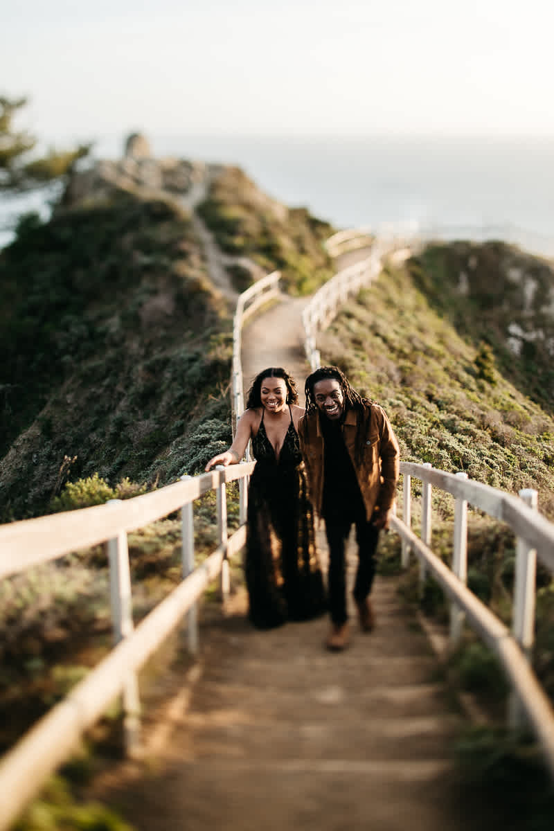 muir-beach-ca-spring-lifestyle-engagement-session-18