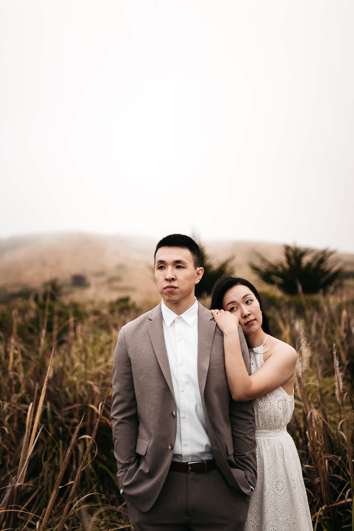 redwoods-coastal-pampas-grass-lifestyle-engagement-session-with-pups-40