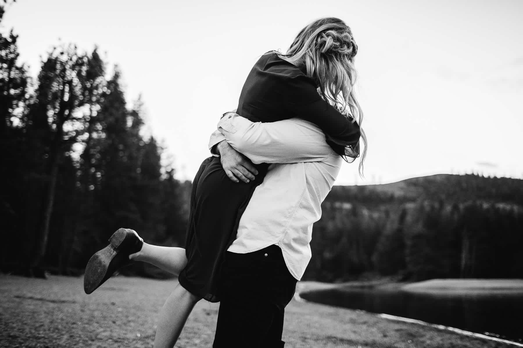 donner-lake-tahoe-national-forest-fall-engagement-session-46