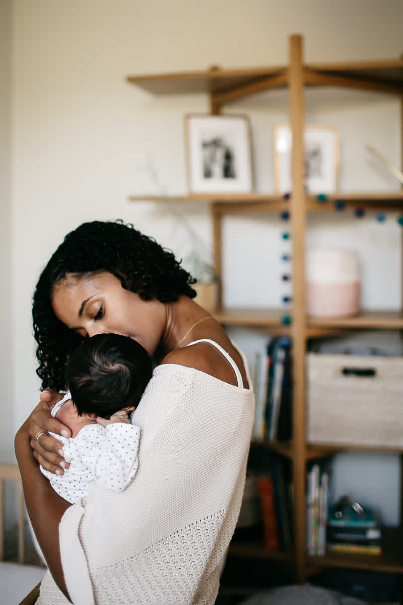 san-francisco-in-home-lifestyle-newborn-session-50