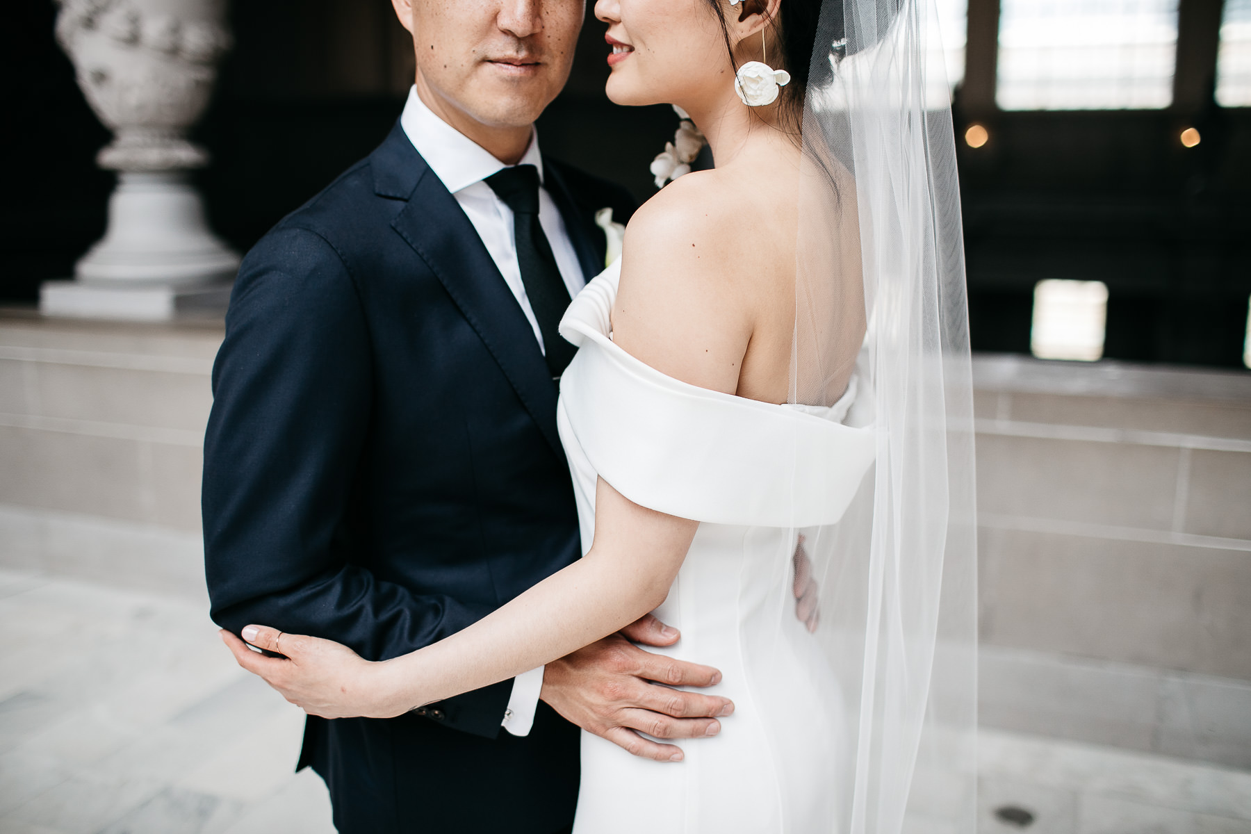 SF-city-hall-wedding-tartine-factory-urban-formals-44