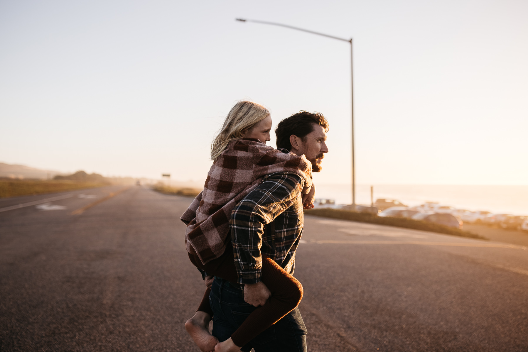 pescadero-beach-school-bus-lifestyle-sunset-family-session-29