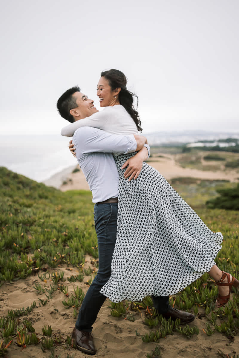 fort-funston-gloomy-fall-engagement-session-35