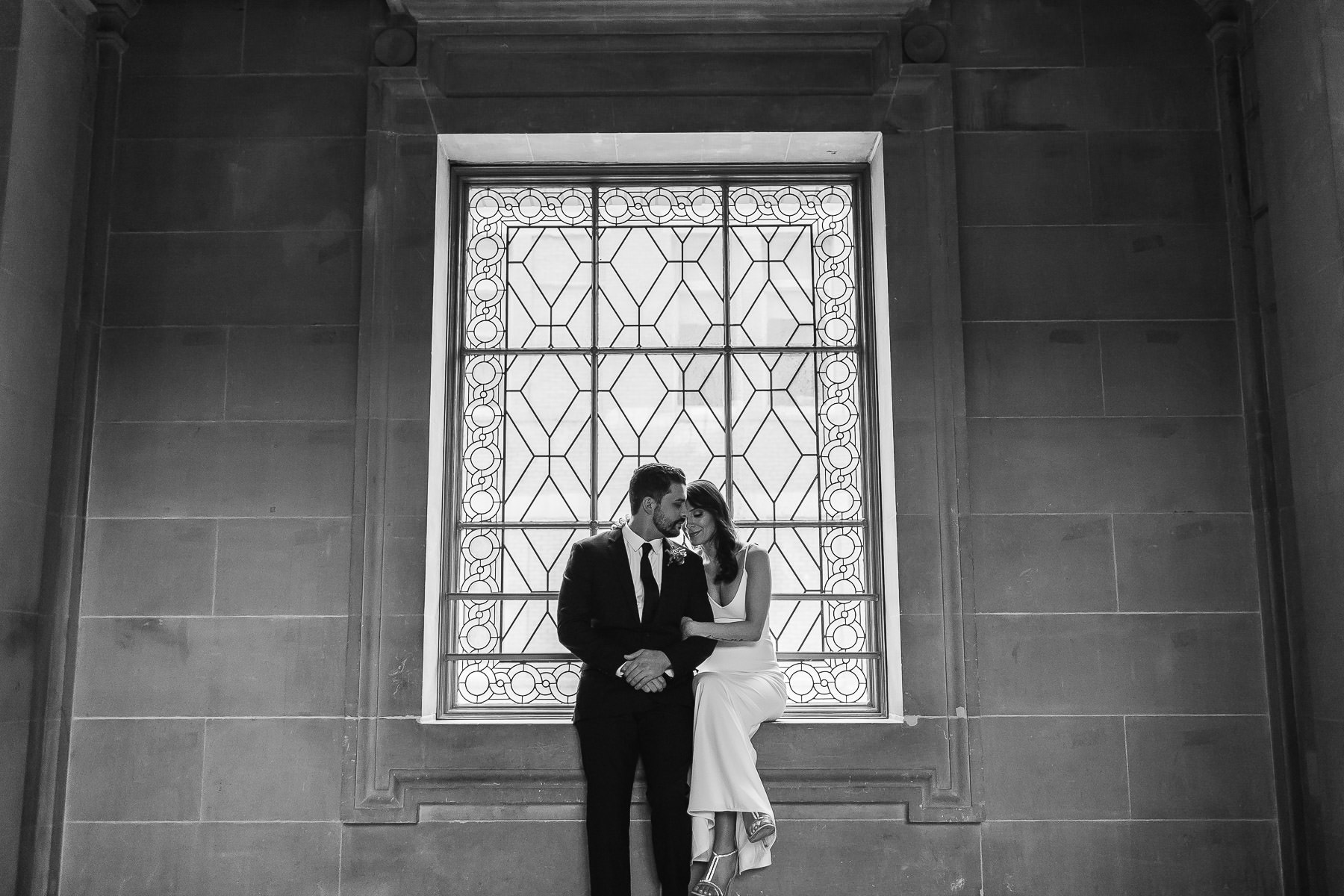 san-francisco-city-hall-gloomy-elopement-simple-wedding-9