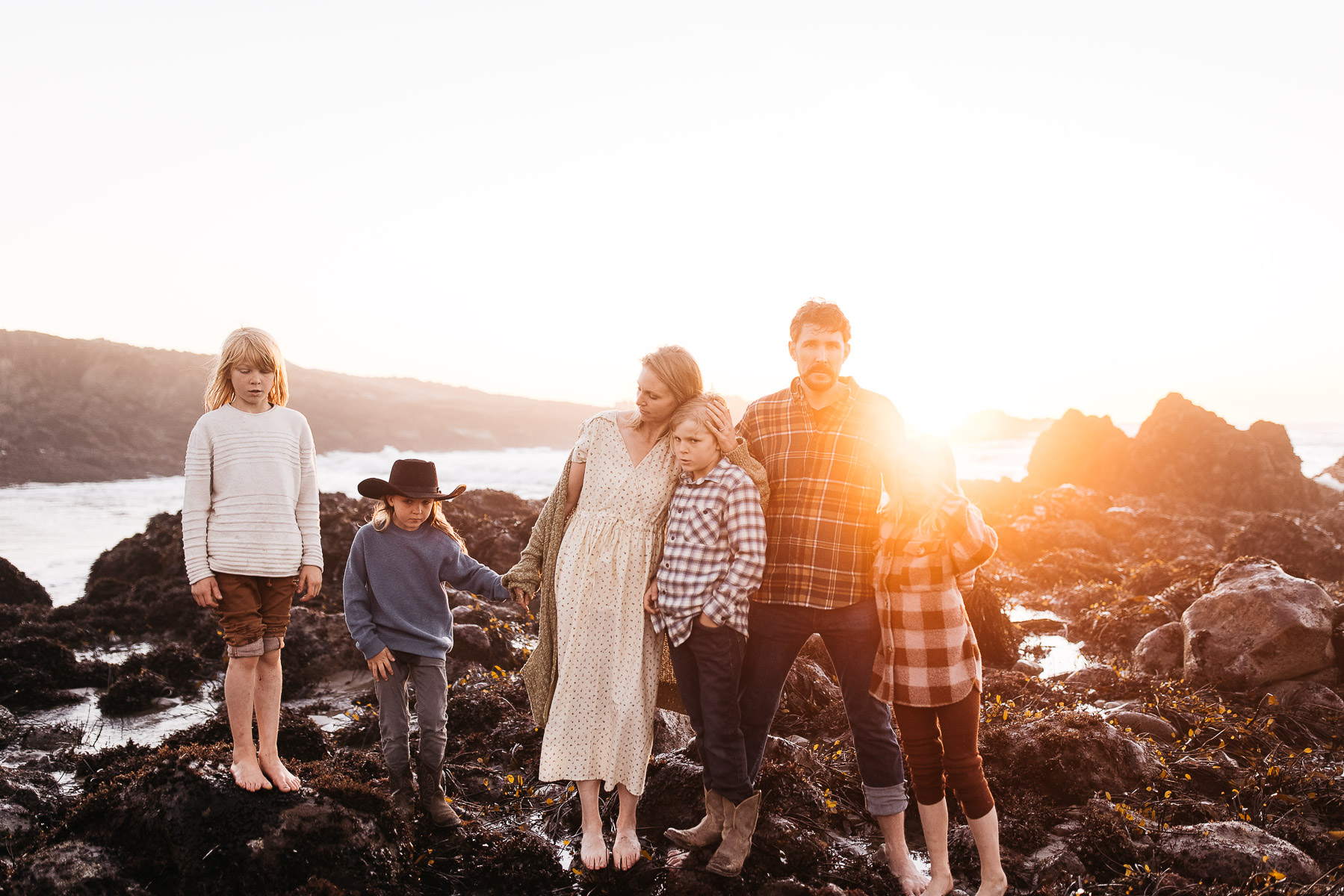 pescadero-beach-school-bus-lifestyle-sunset-family-session-36