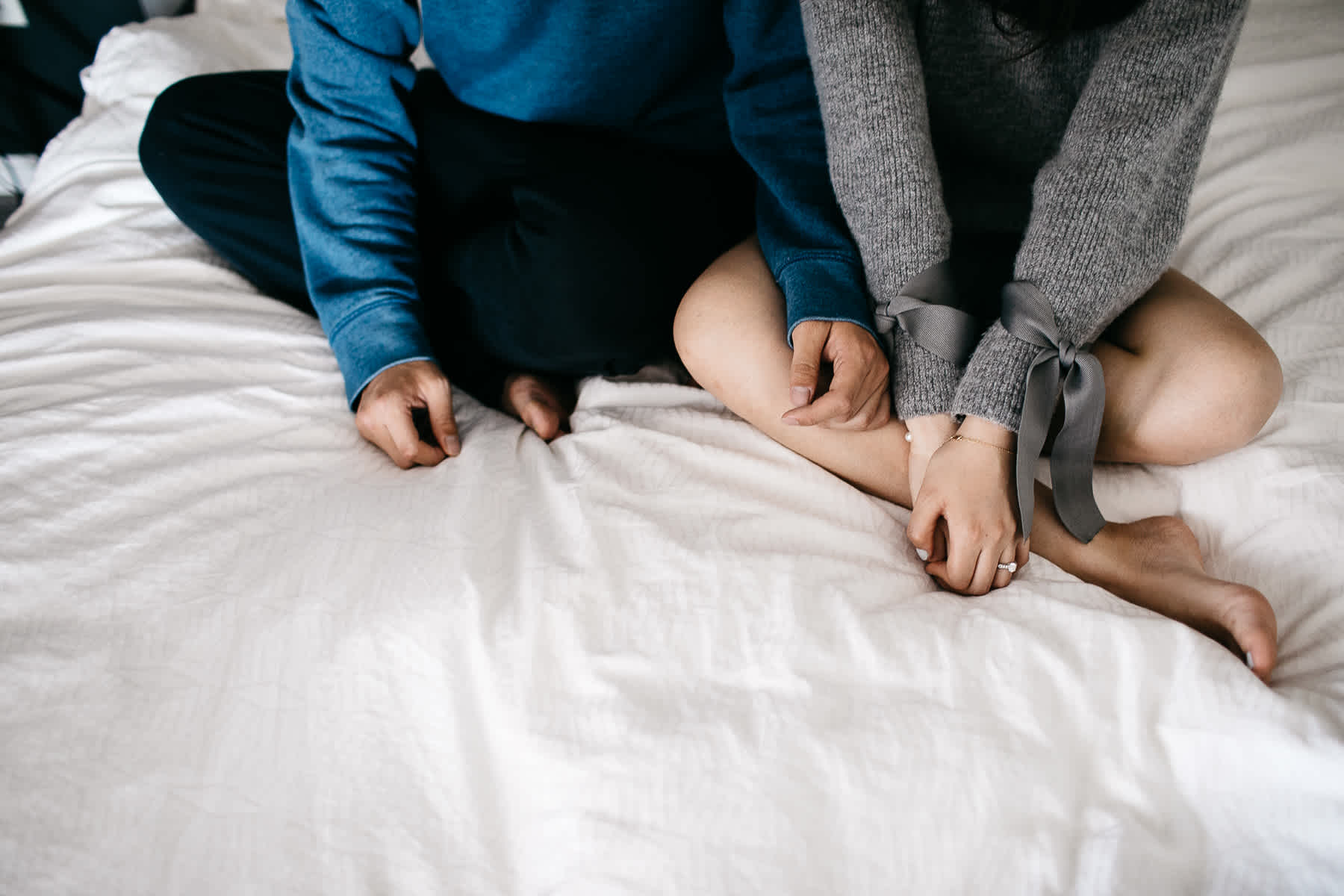 san-francisco-in-home-engagement-lifestyle-session-34