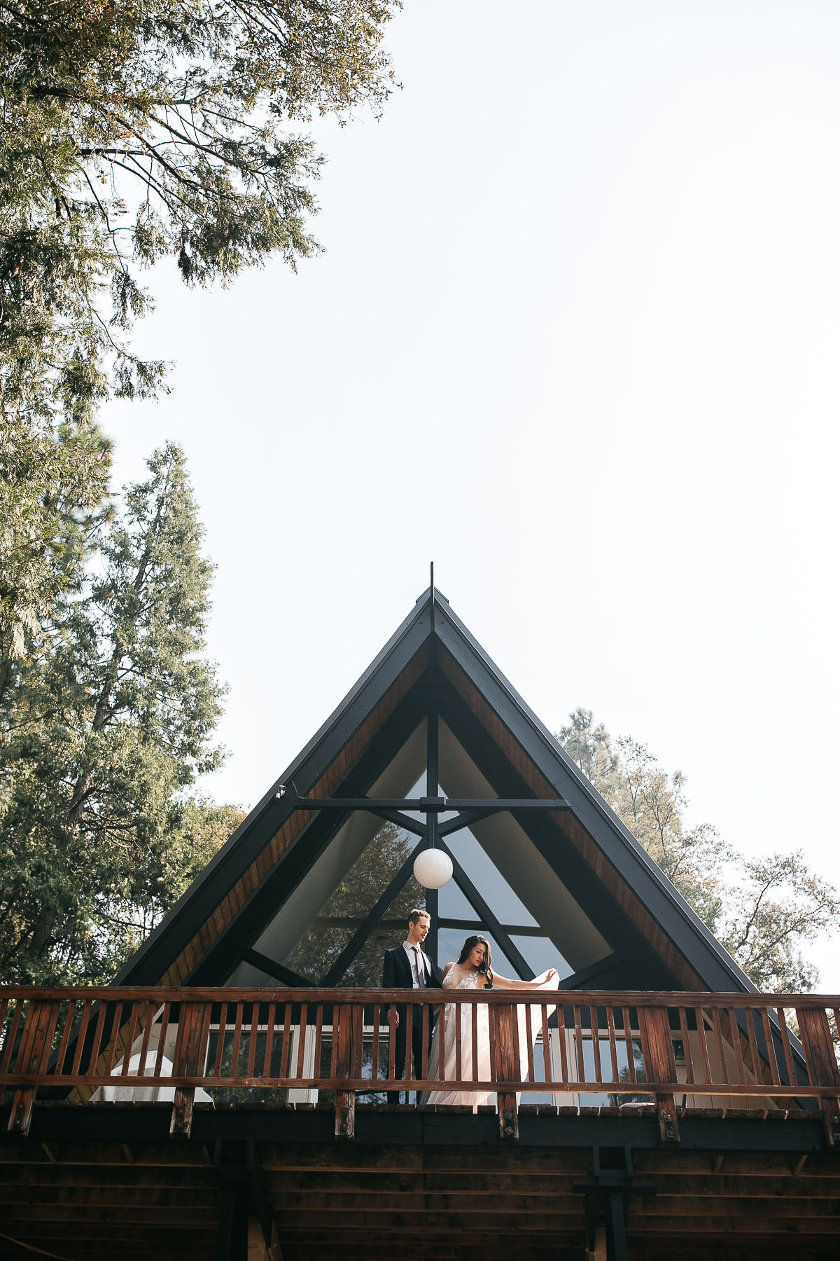 yosemite-cathedral-lake-hiking-sunset-elopement-13