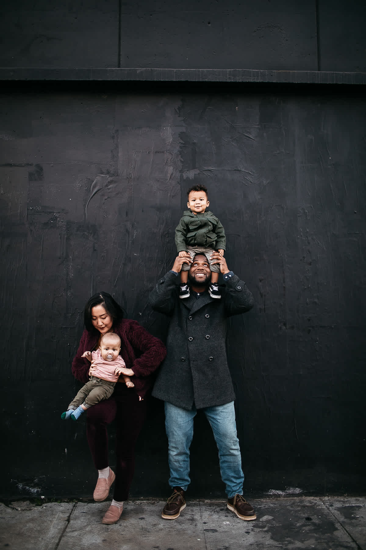downtown+oakland+family+session+urban-industrial-session-27