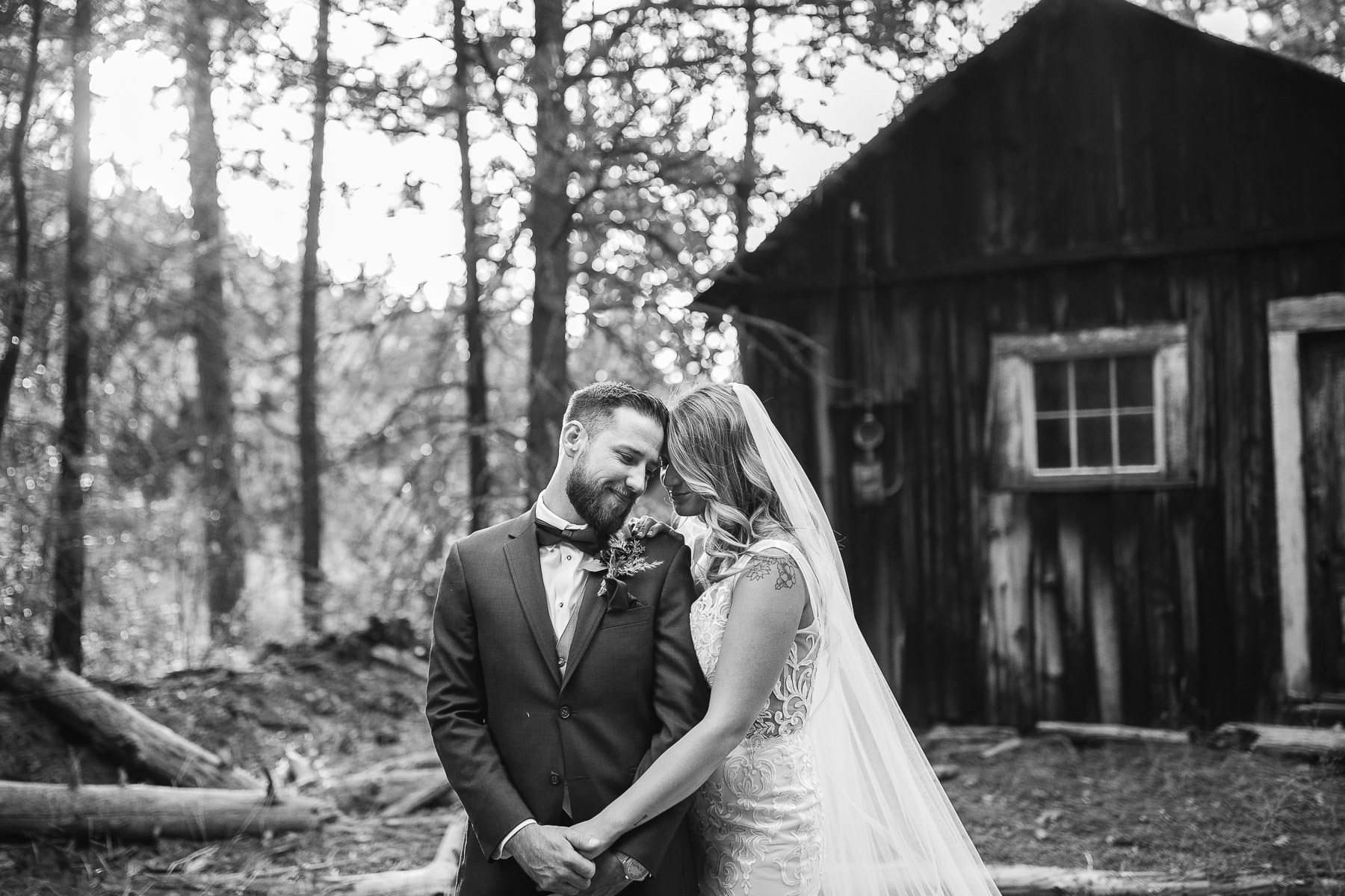 twenty-mile-house-fall-rainy-wedding-56