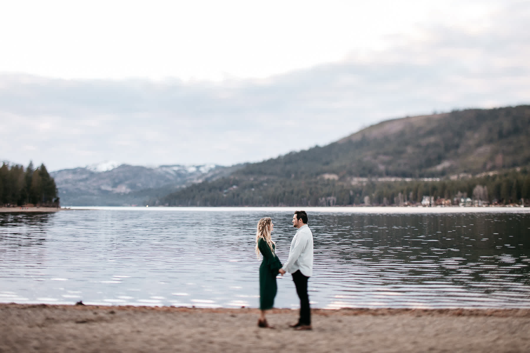 donner-lake-tahoe-national-forest-fall-engagement-session-32