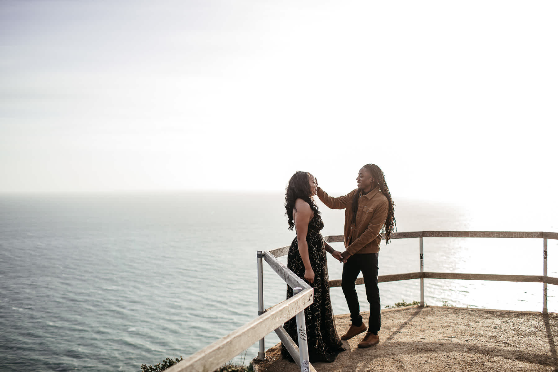 muir-beach-ca-spring-lifestyle-engagement-session-12