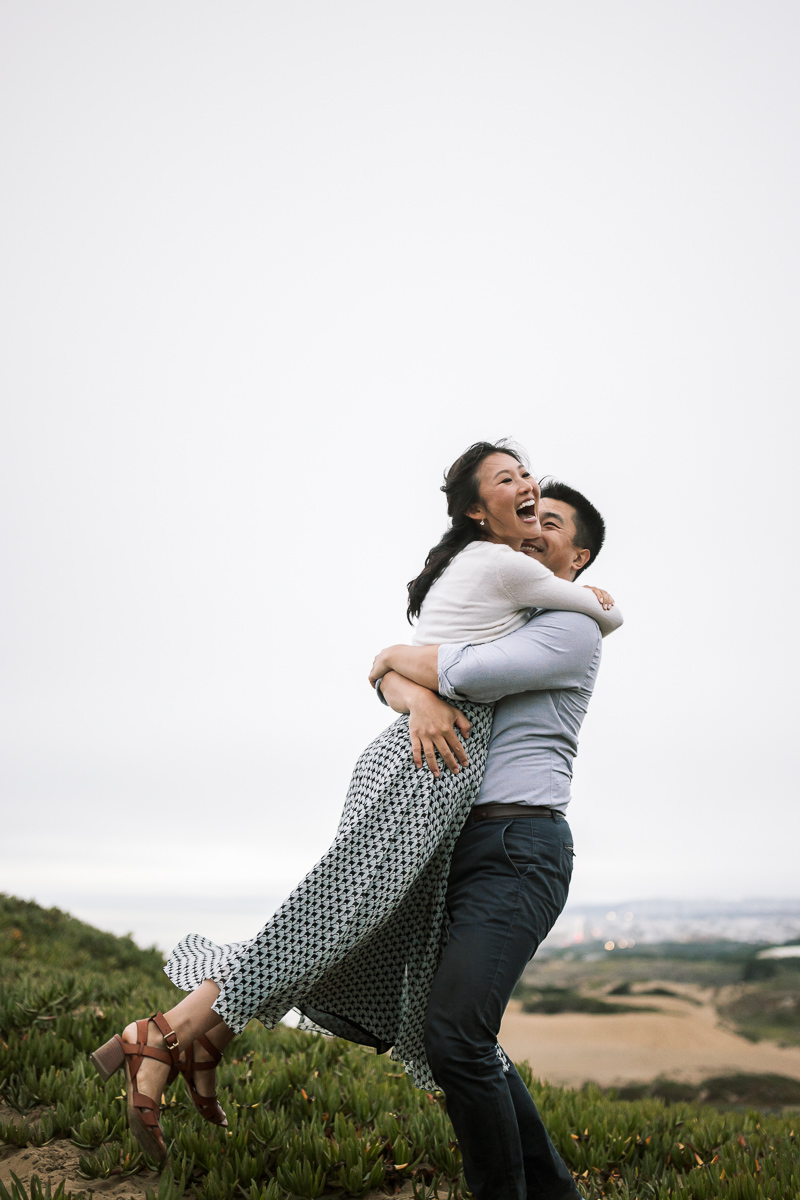 fort-funston-gloomy-fall-engagement-session-44