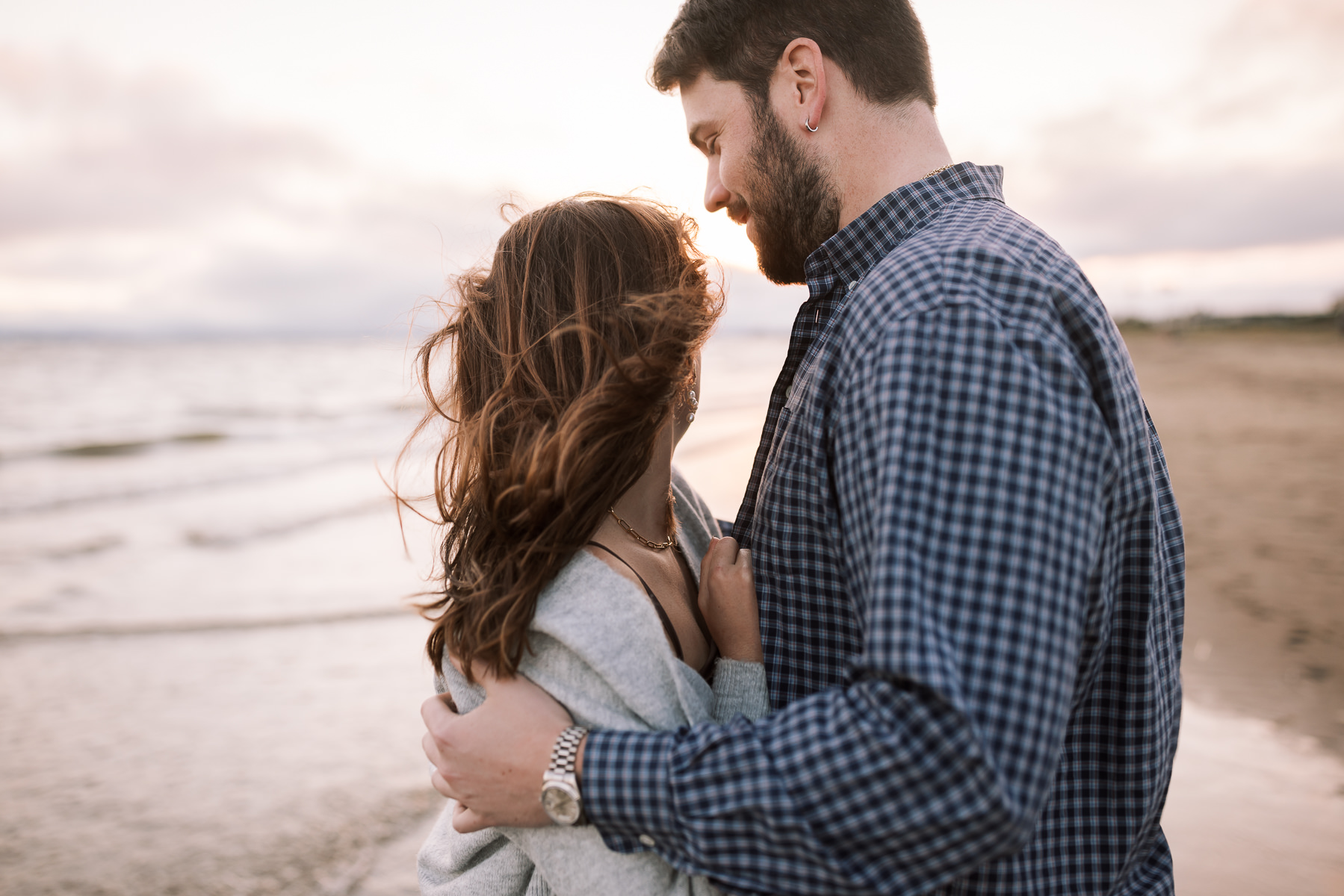 alameda-beach-golden-light-engagement-session-32